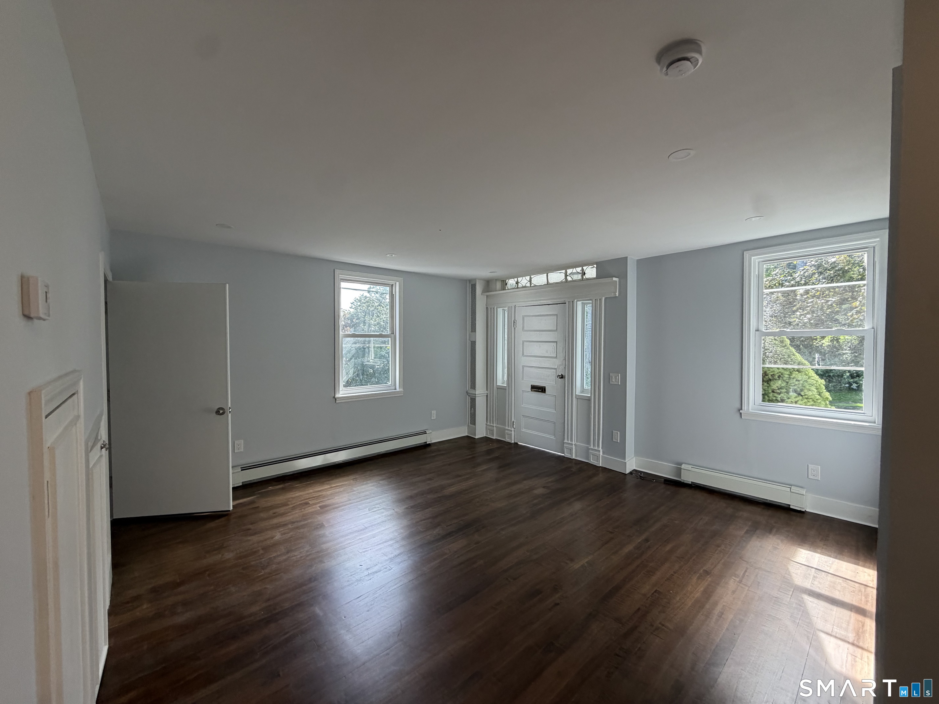 Foto 7 de Apartamento en renta en 35 Wooster Street #1, Danbury, CT — $2,500/mes
