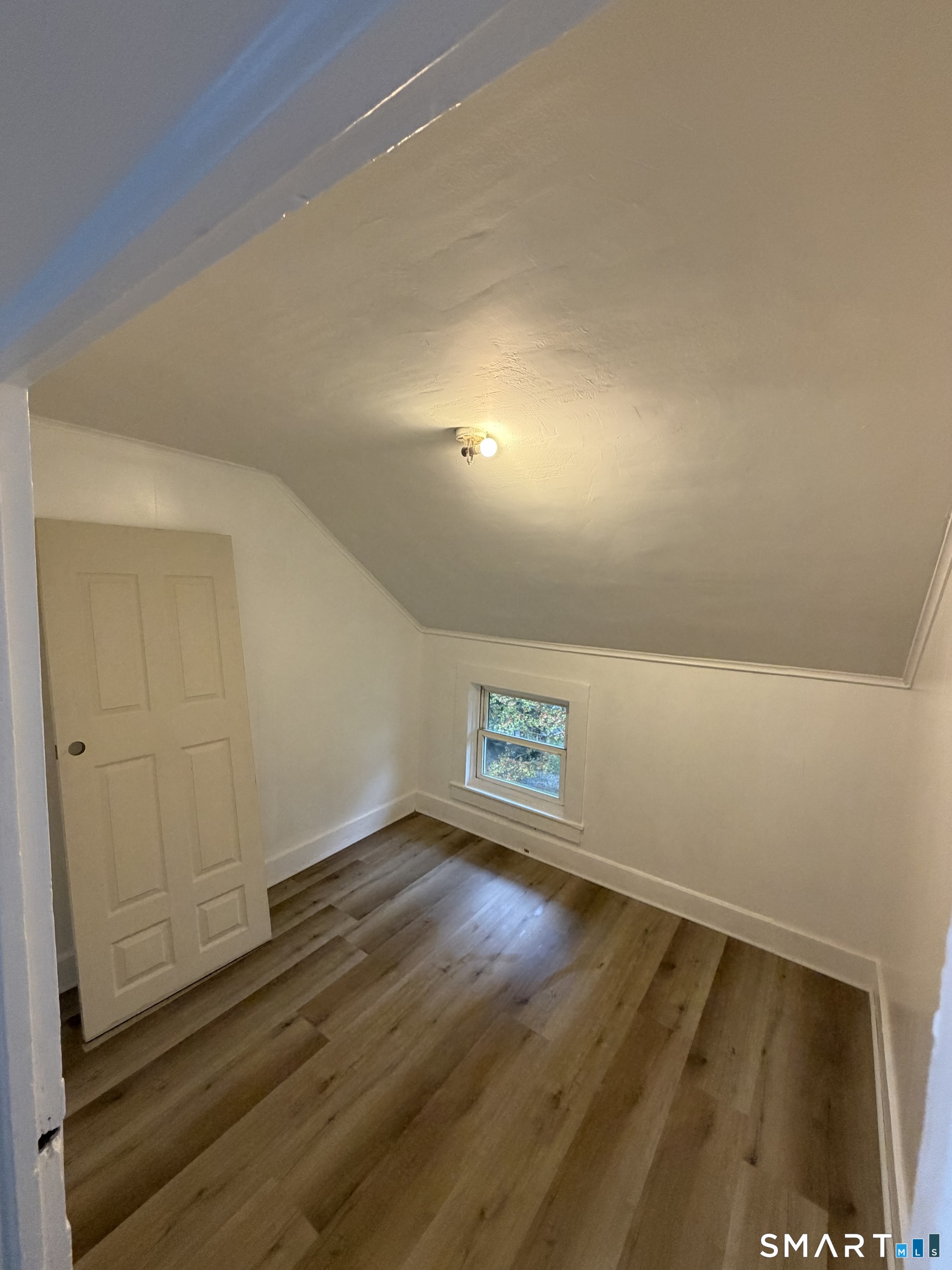 187 Prospect Street photo 9