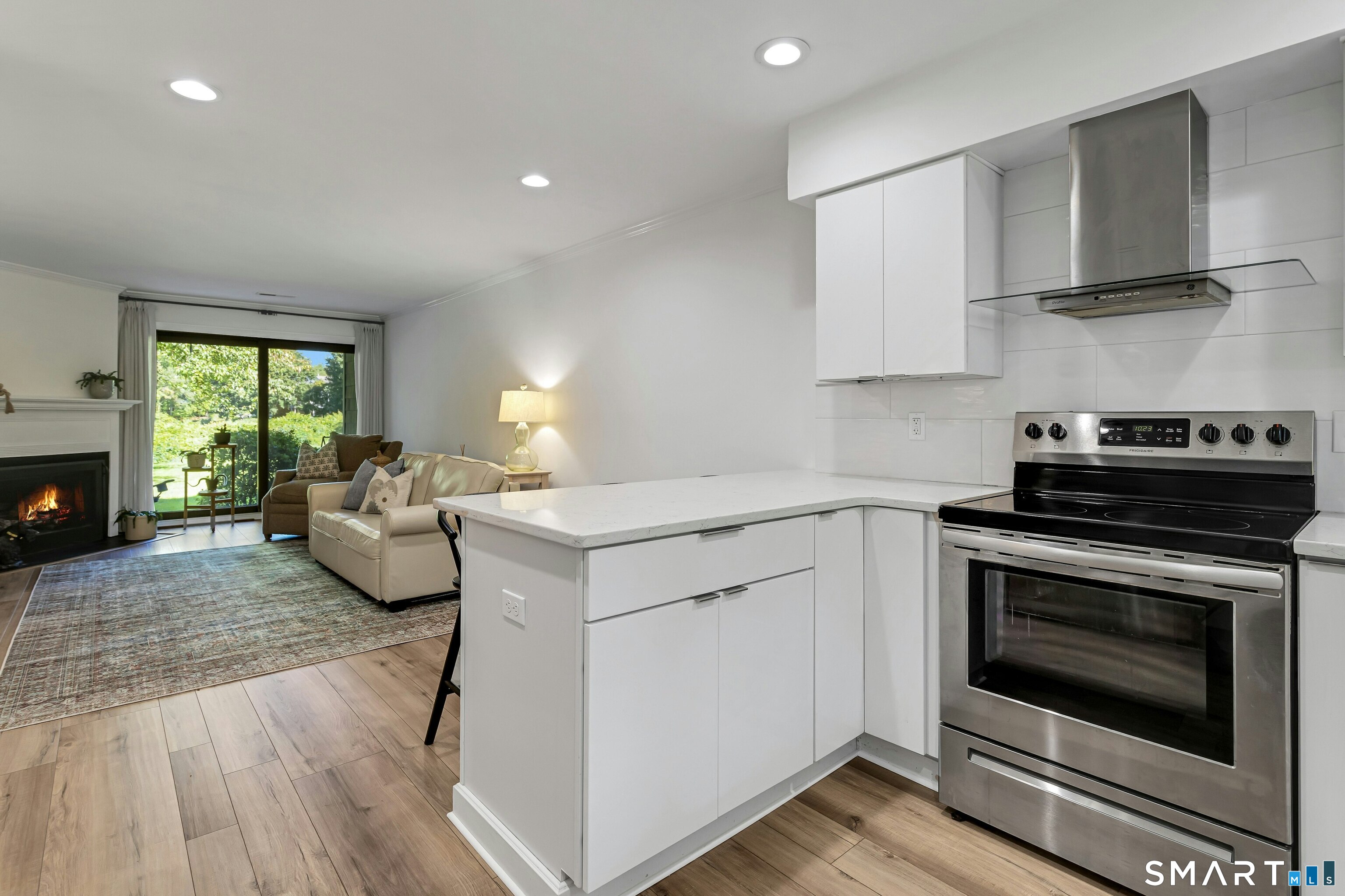 147 Rowayton Woods Drive Unit #147 photo 11