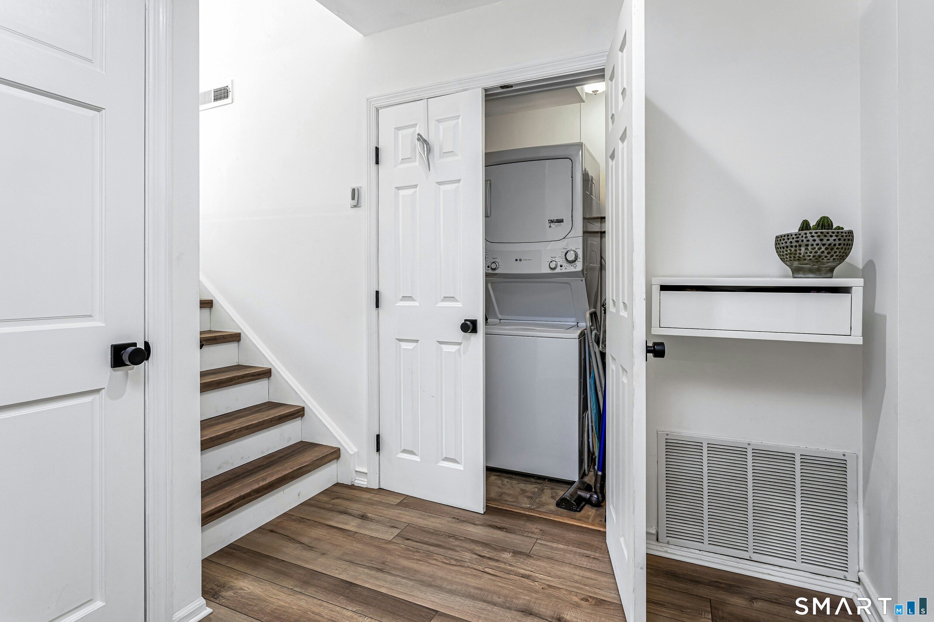 147 Rowayton Woods Drive Unit #147 photo 16