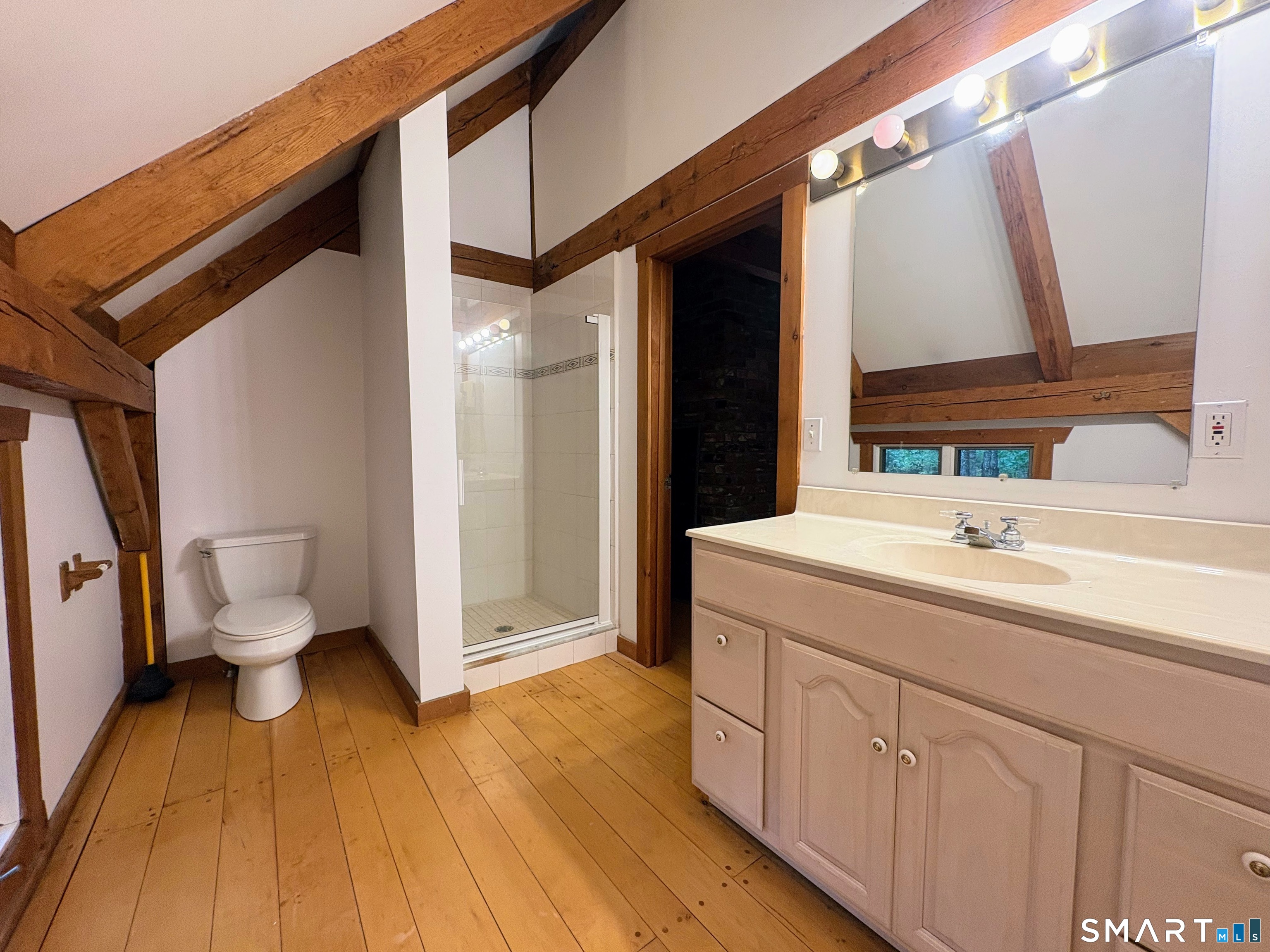 8 Equestrian Drive photo 13