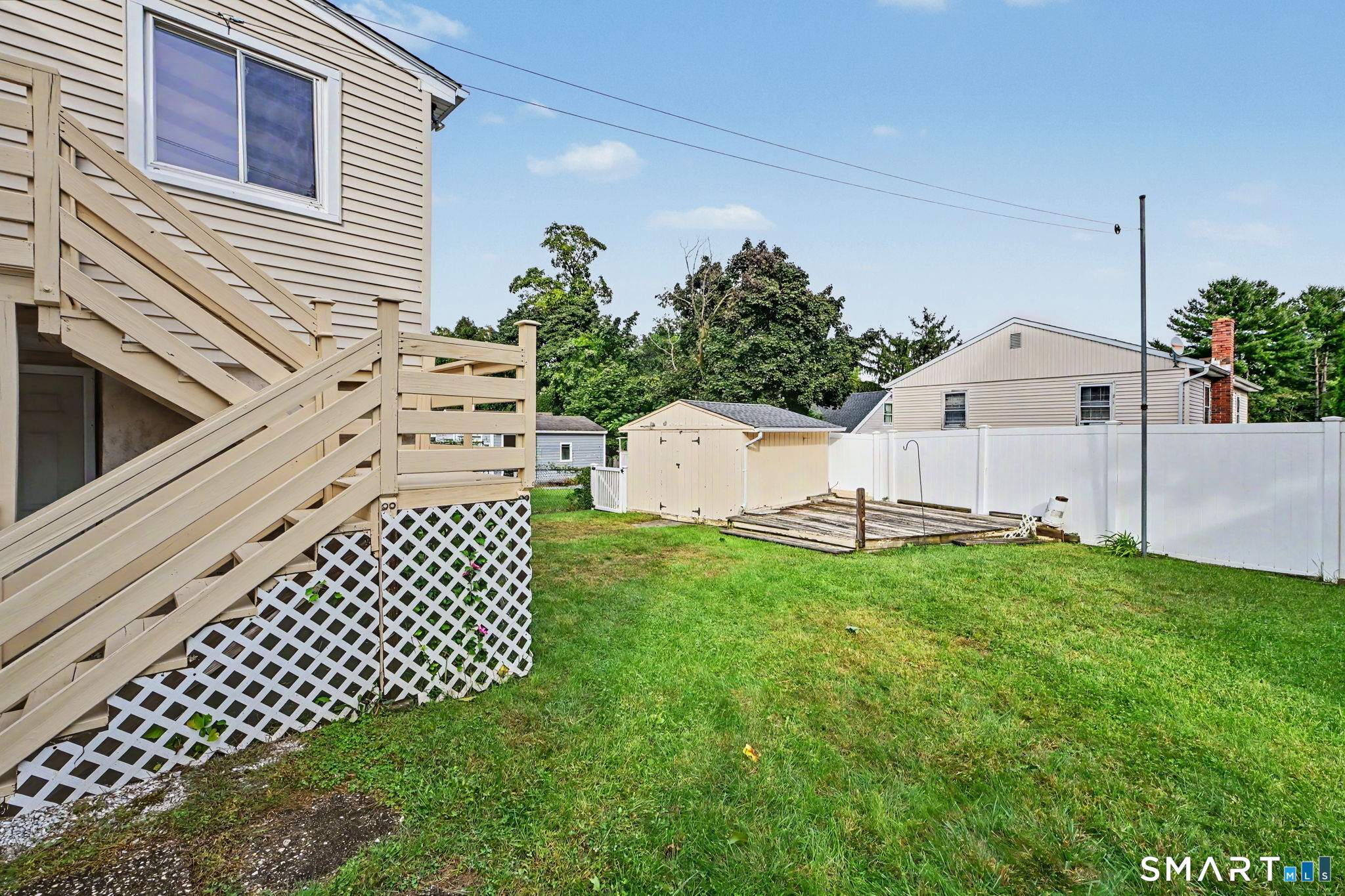 50 Reynolds Avenue photo 28
