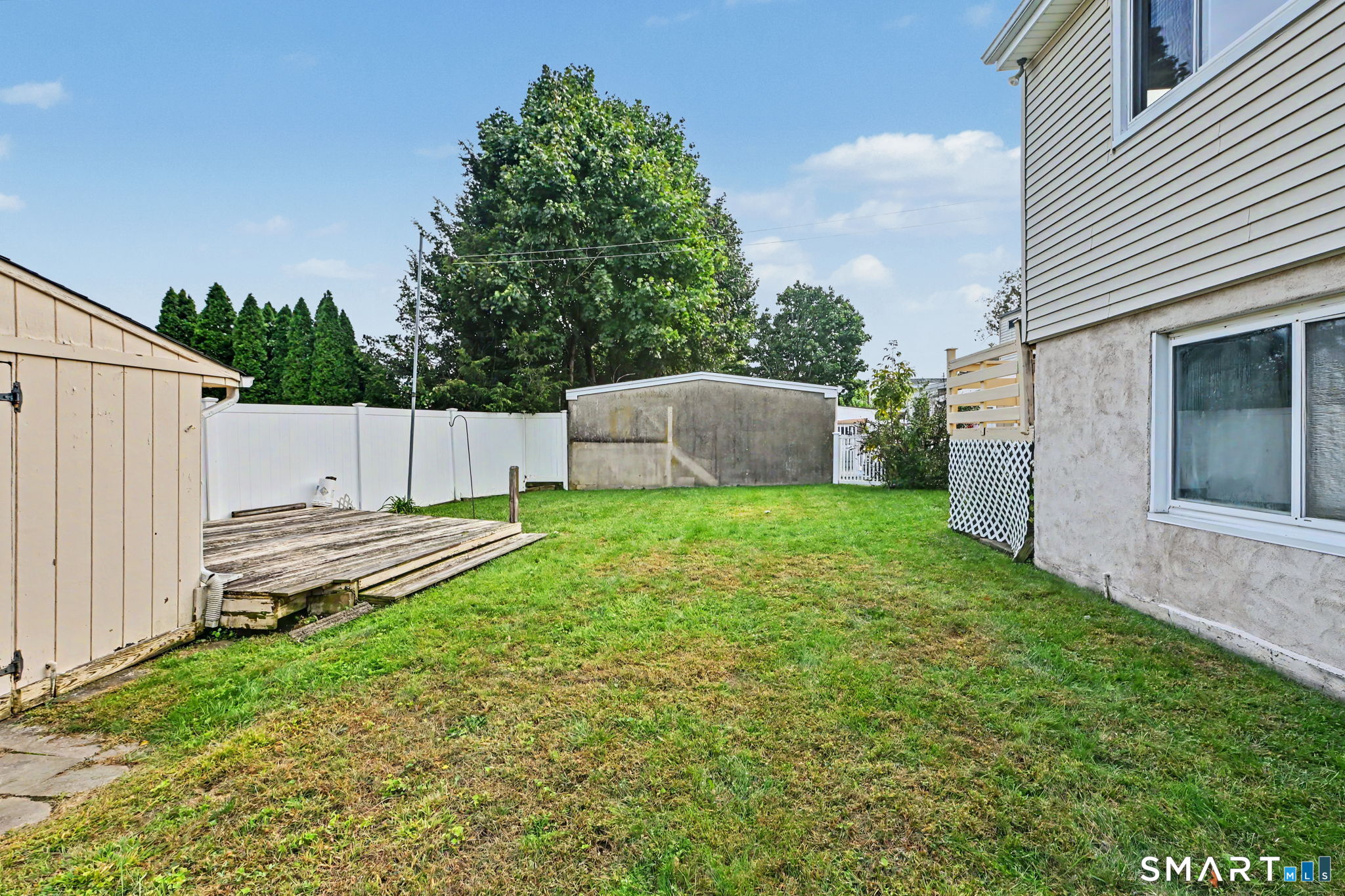 50 Reynolds Avenue photo 30