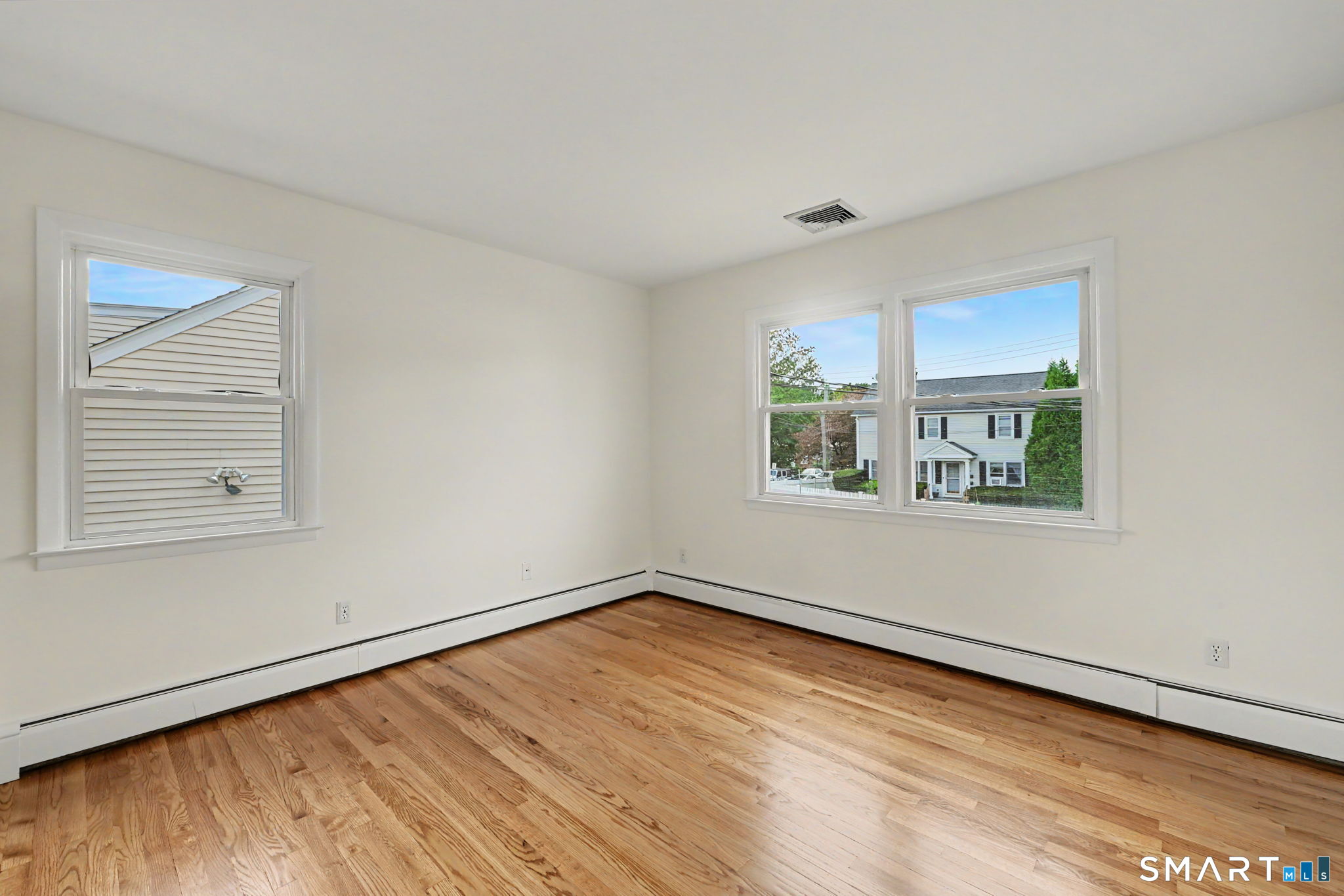 50 Reynolds Avenue photo 15