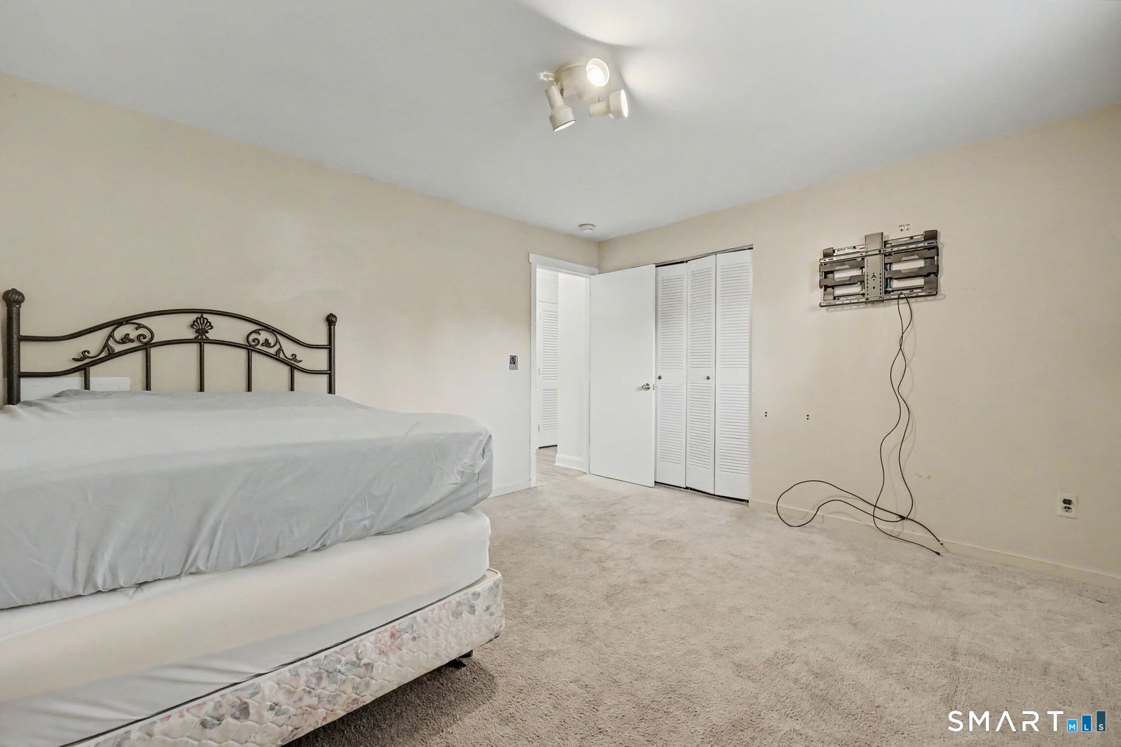 71 Aiken Street Unit #D9 photo 17