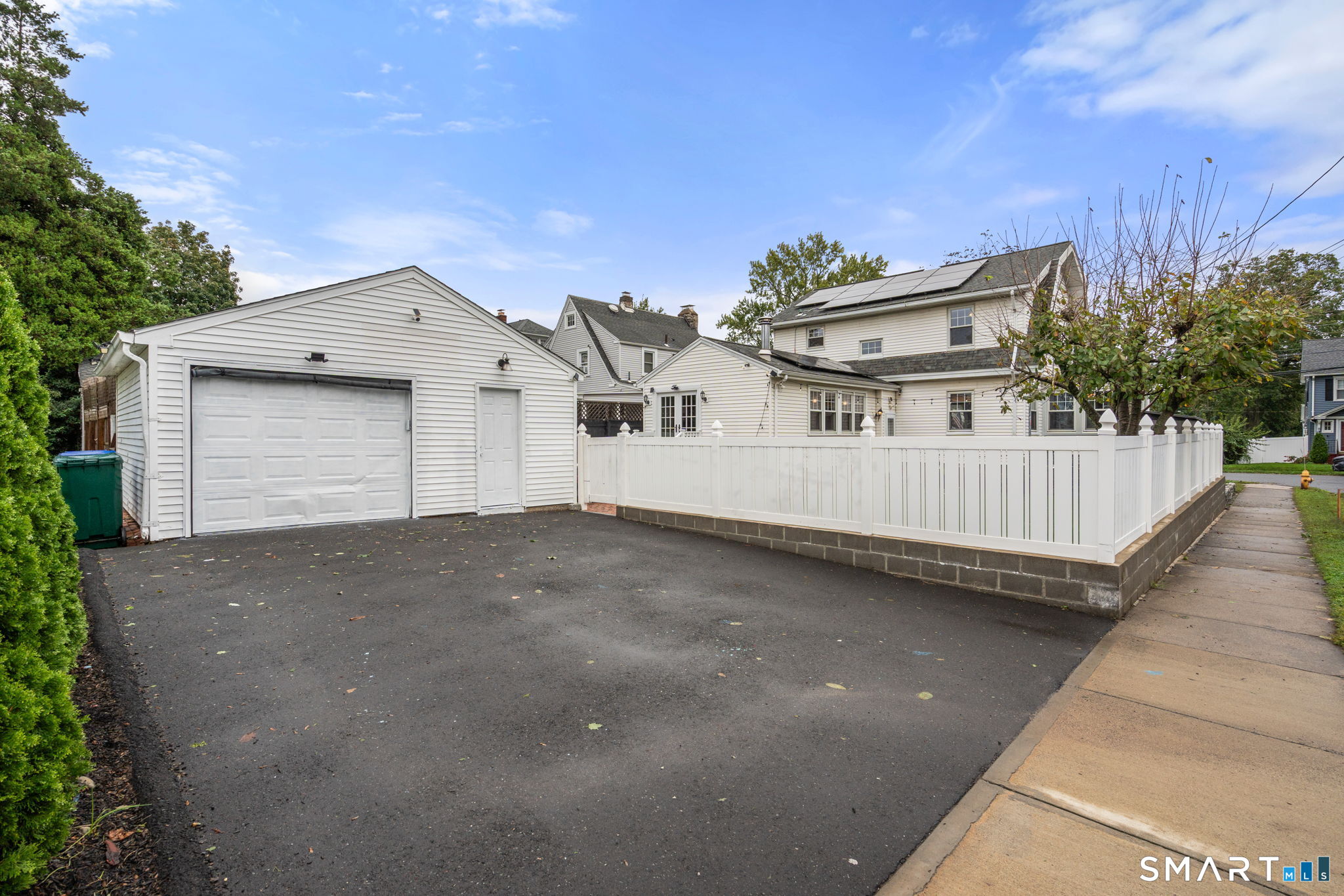 135 Plymouth Street photo 33