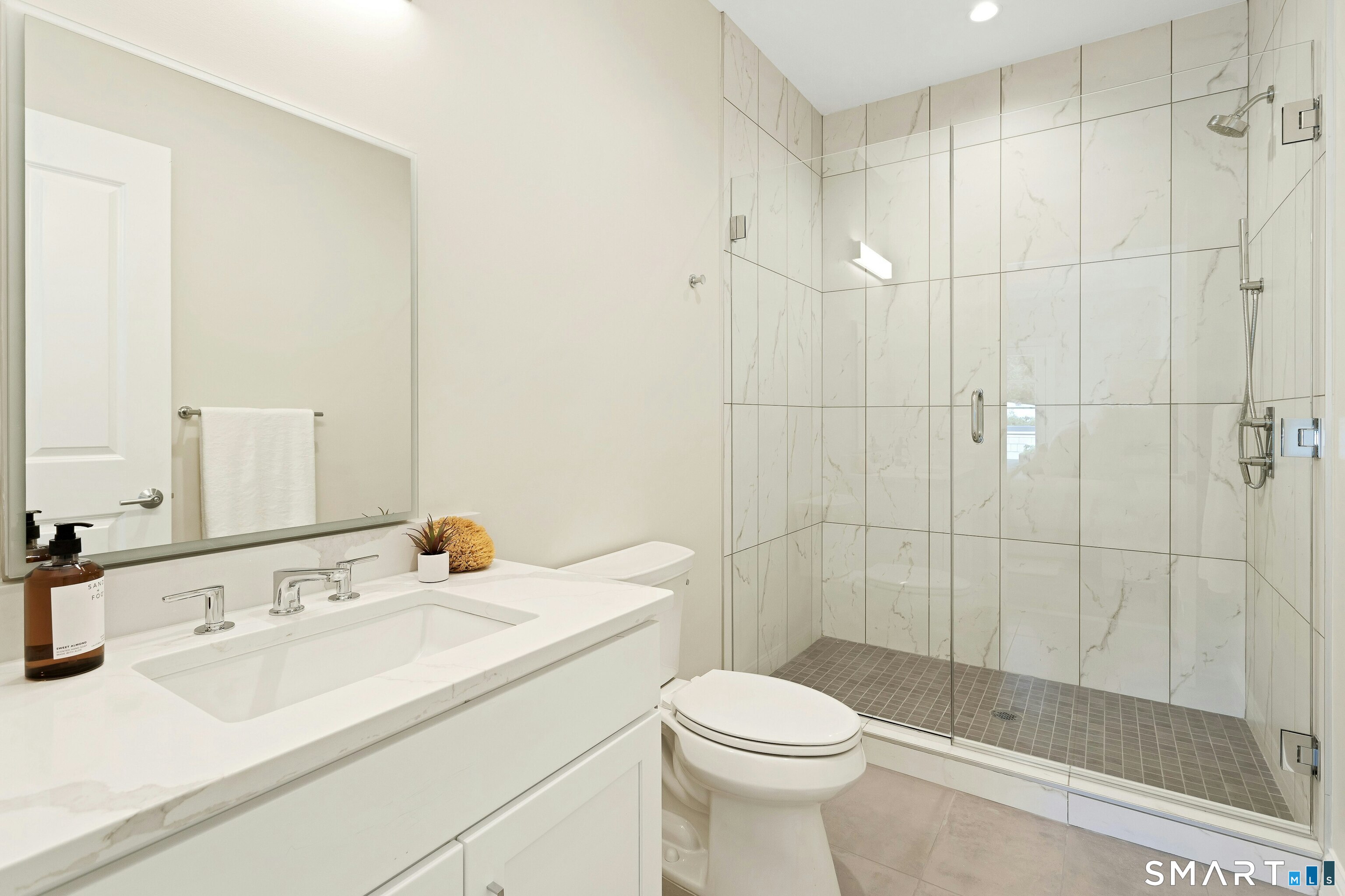 340 Heights Road Unit #321 photo 9