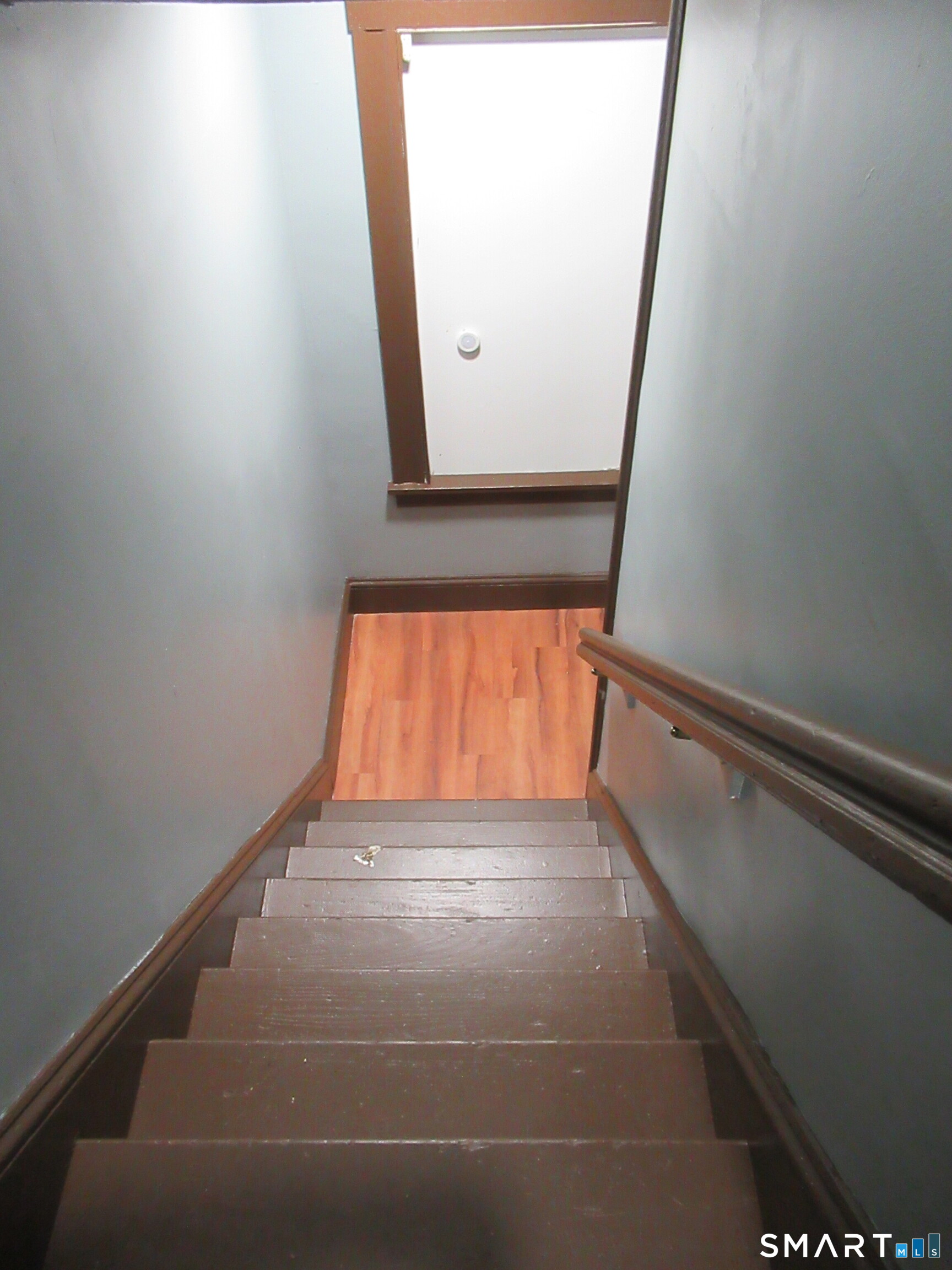 240 Sheridan Street photo 12