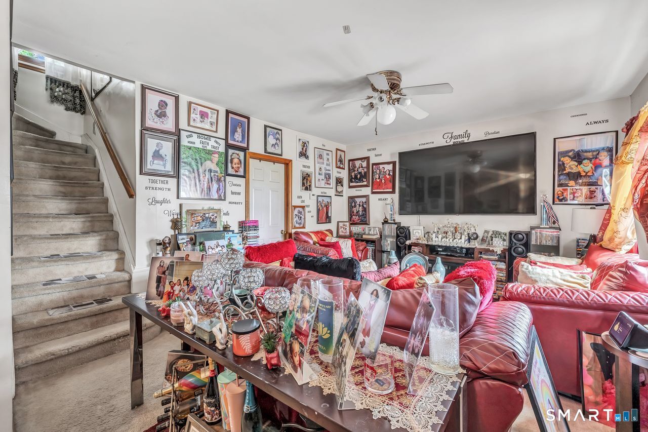 50 Darina Place photo 14