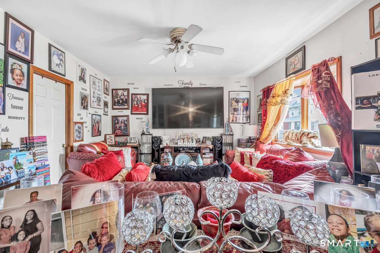 50 Darina Place photo 13
