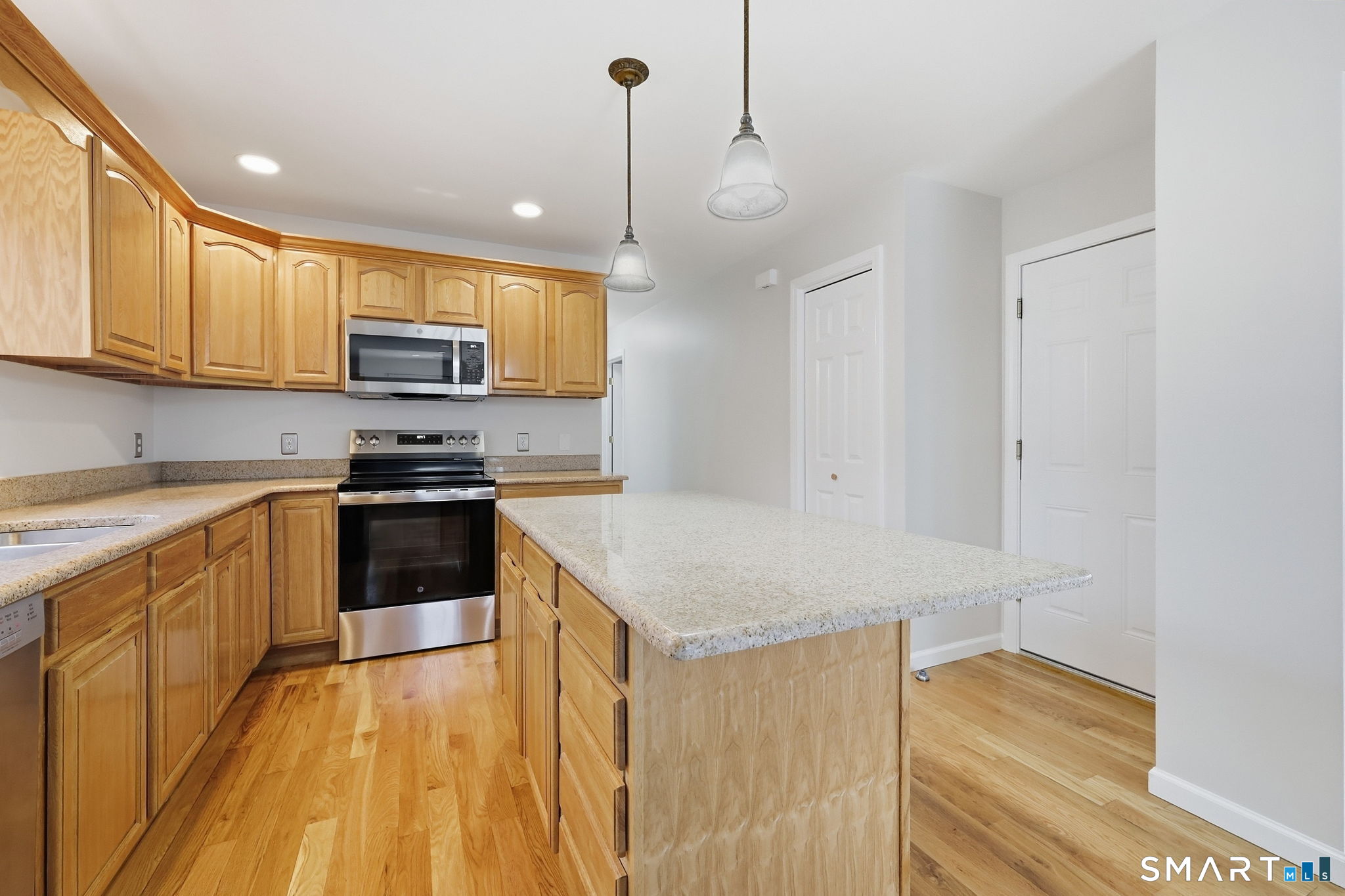 134 Golden Hill Street Unit #2 photo 5