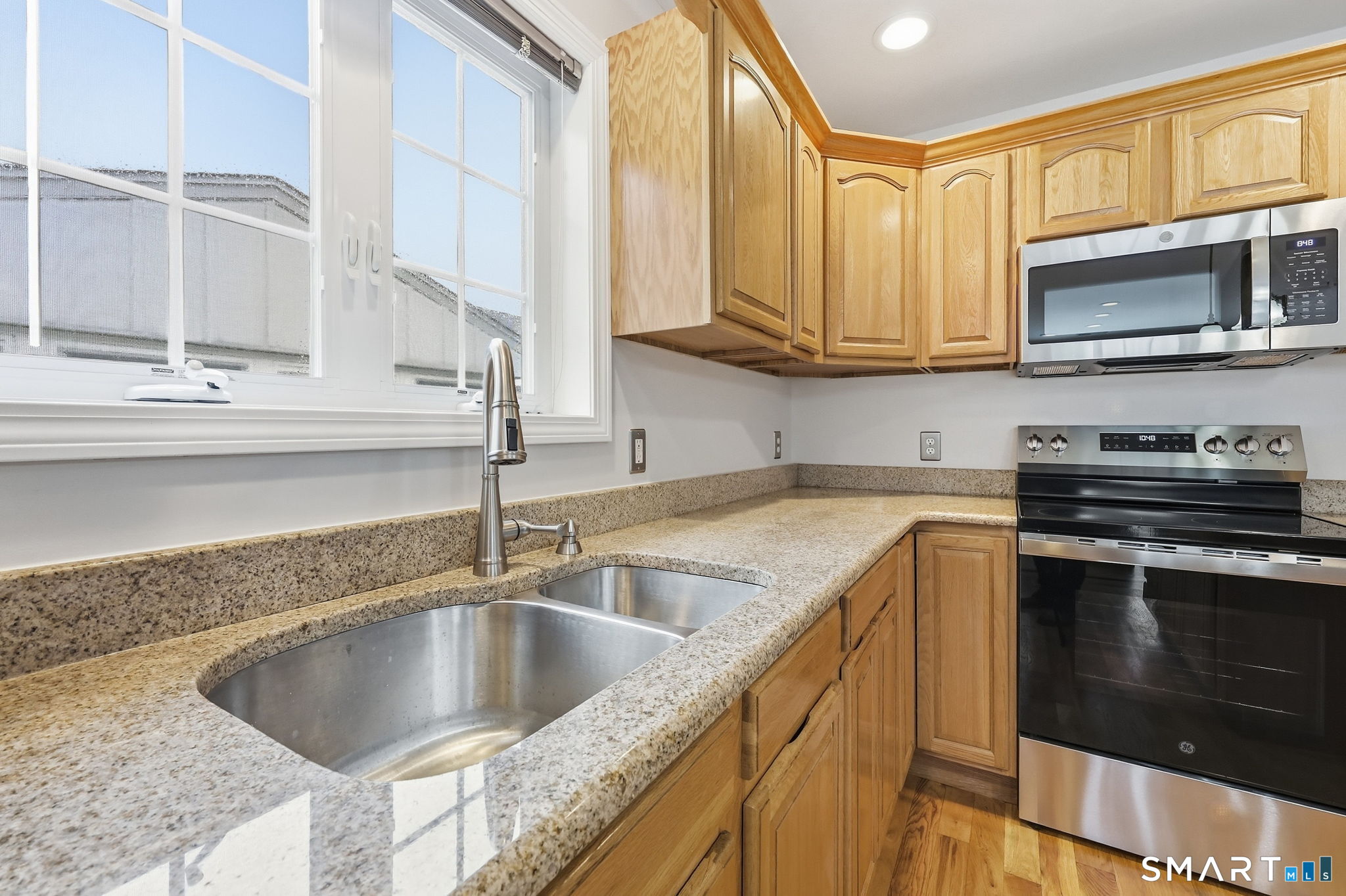 134 Golden Hill Street Unit #2 photo 6