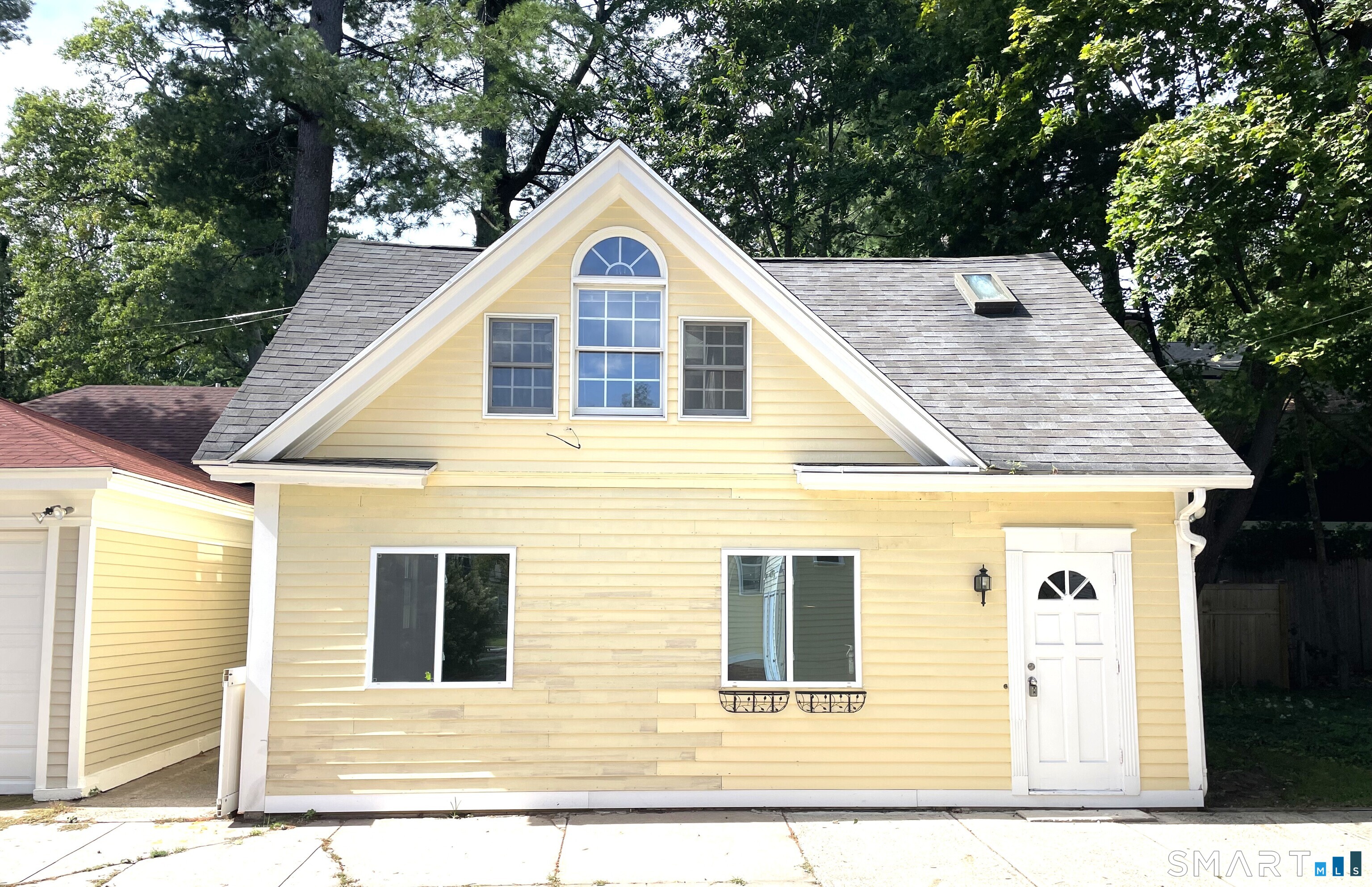 540 Whitney Avenue Unit #4