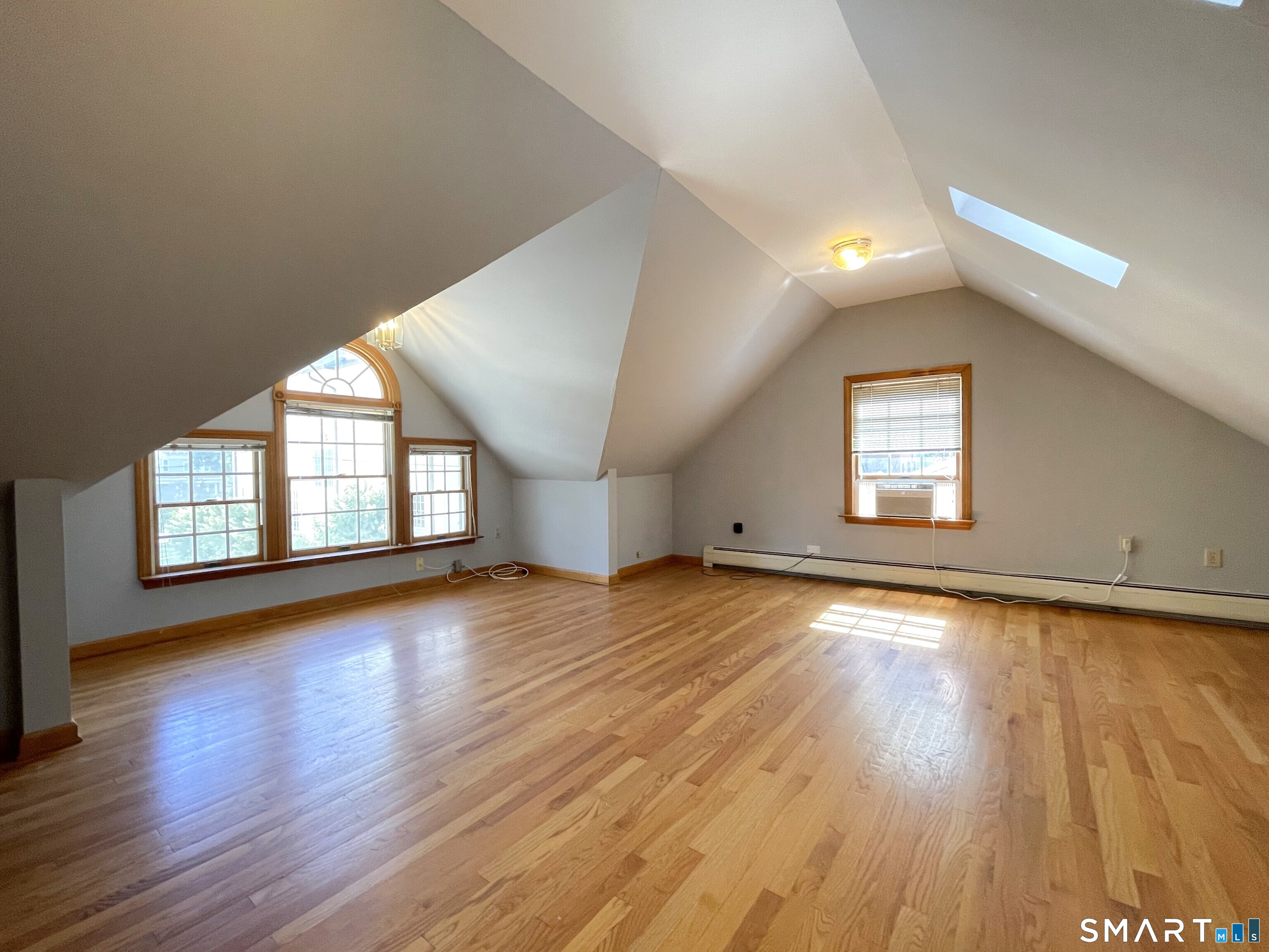 540 Whitney Avenue Unit #4 photo 5