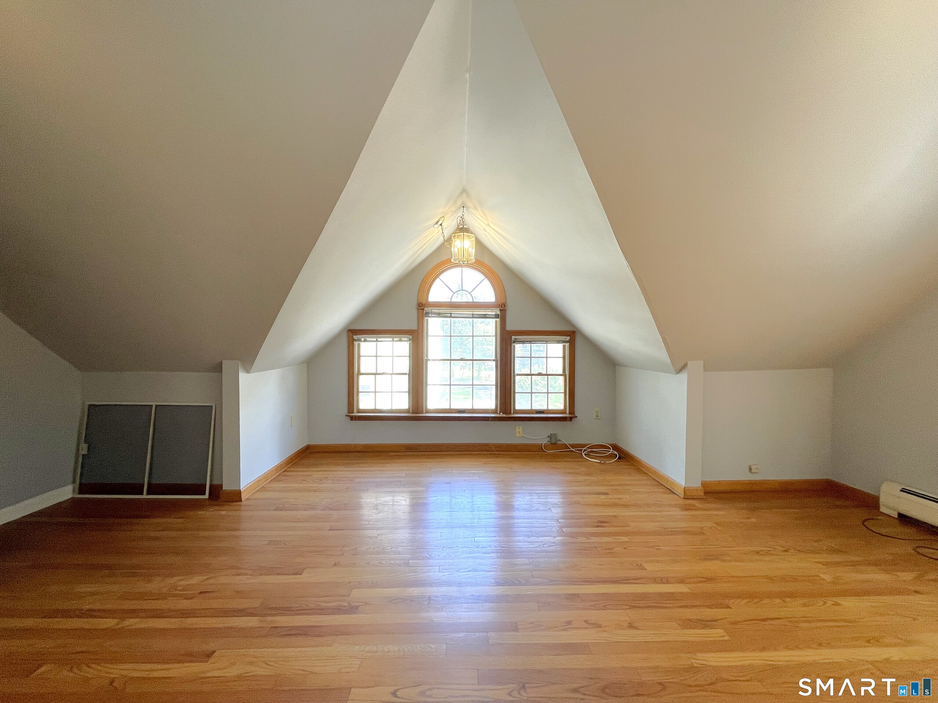 540 Whitney Avenue Unit #4 photo 2