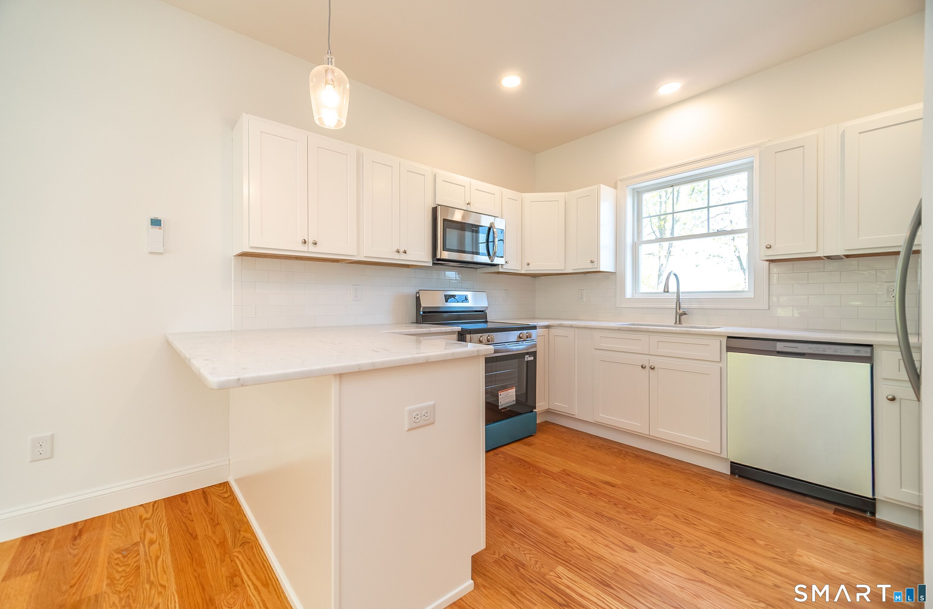 1154 Poquonnock Road Unit #14 photo 5
