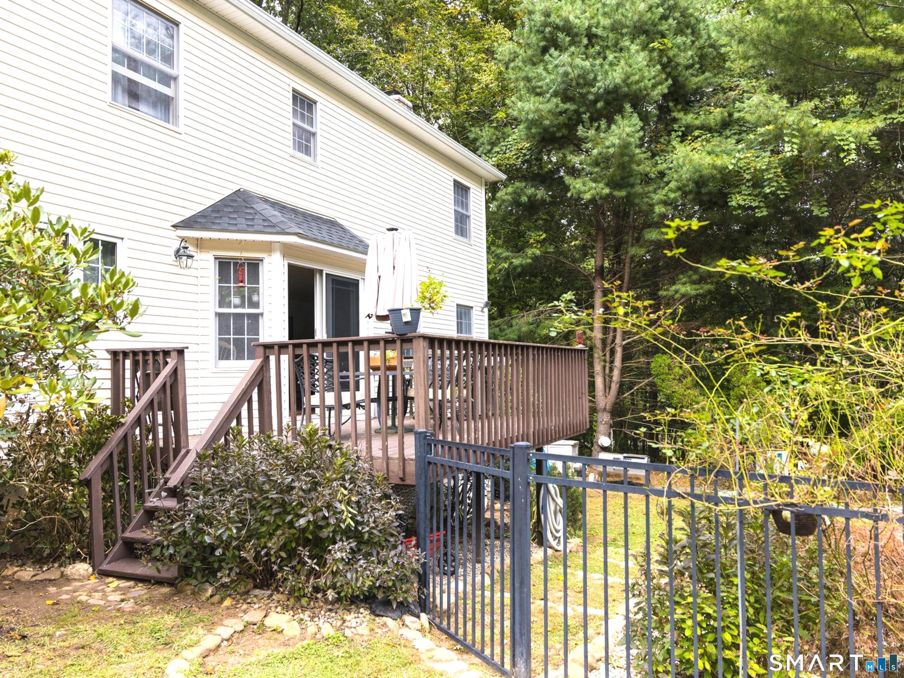 45 Deerfield Drive photo 22