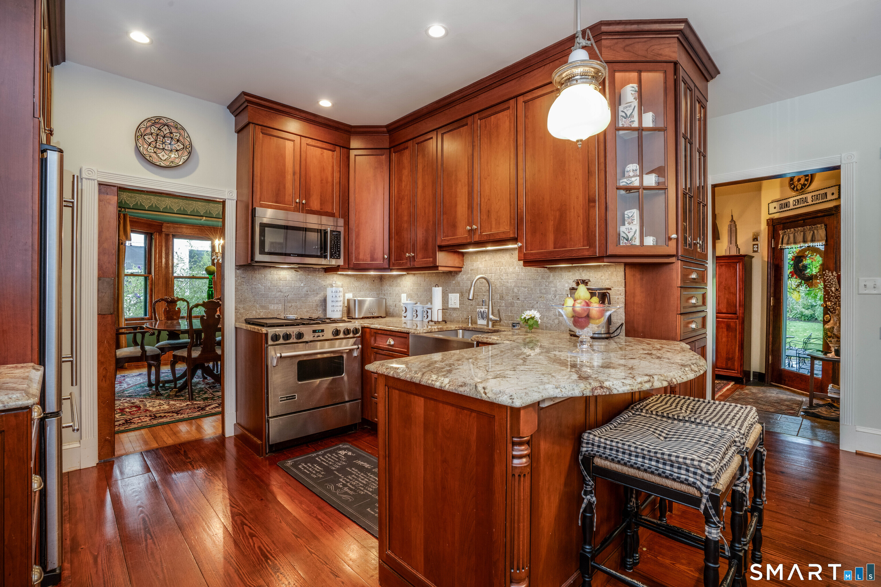 233 Oxford Street, West End, Hartford, CT 06105