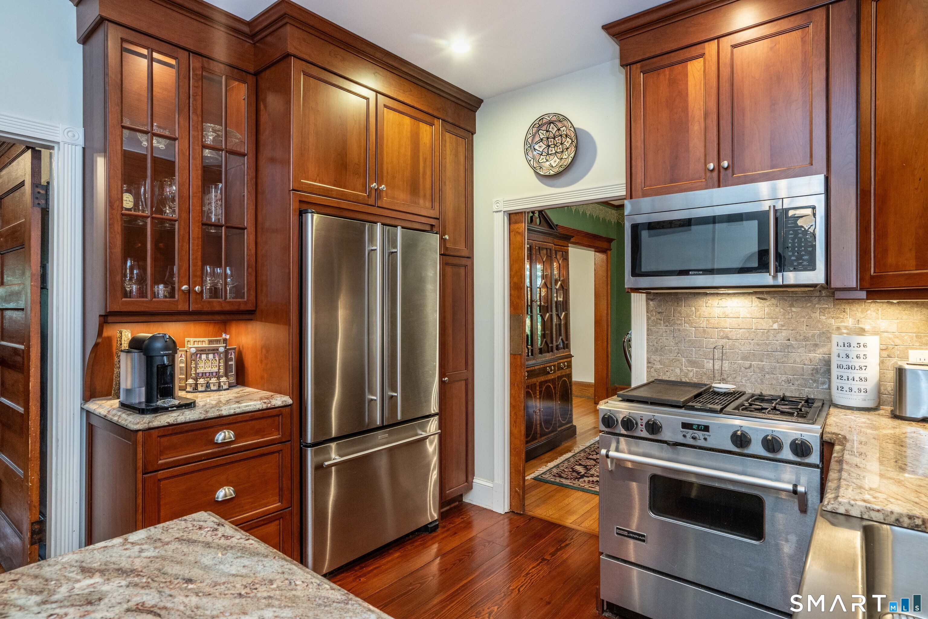 233 Oxford Street, West End, Hartford, CT 06105