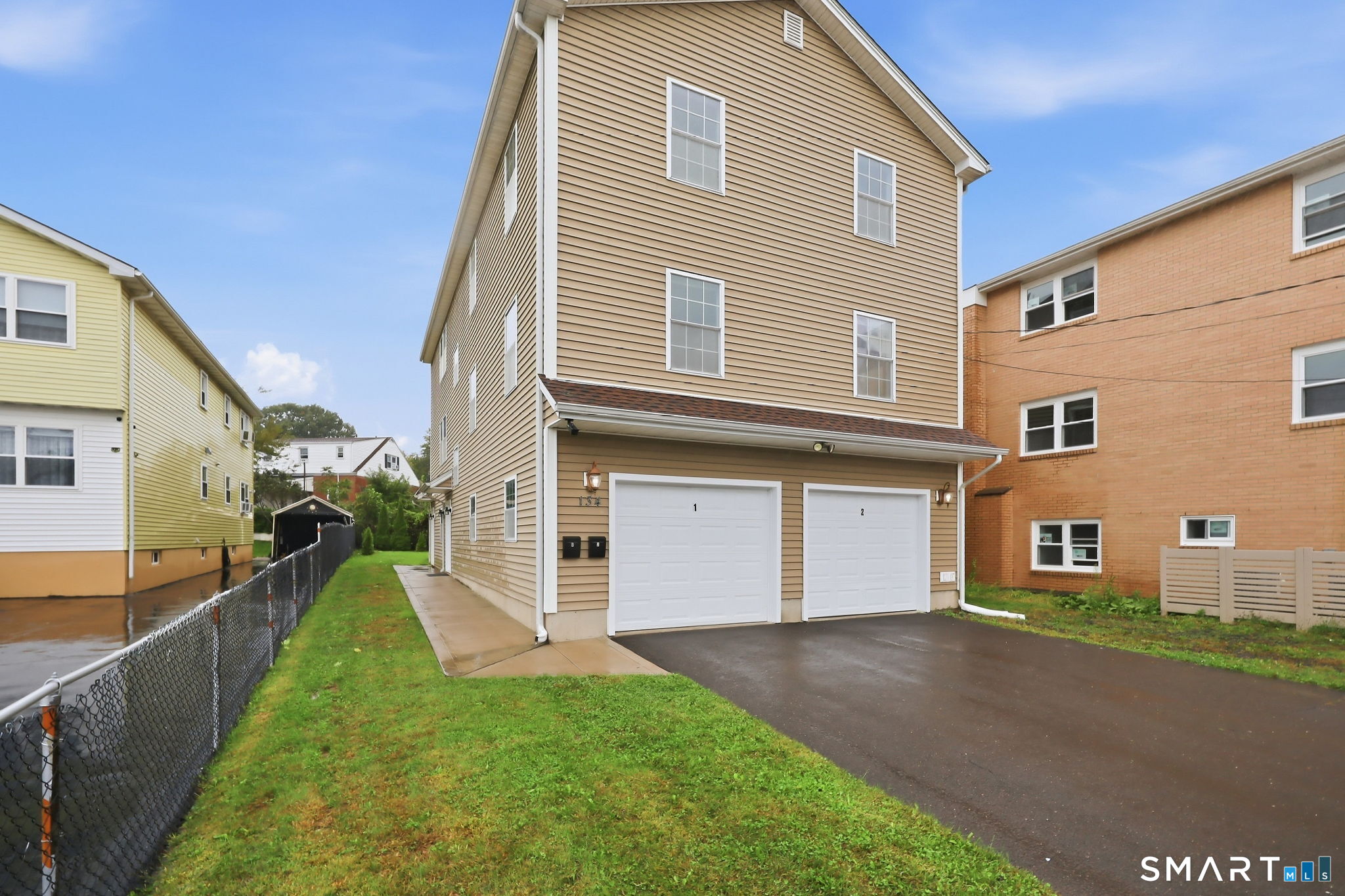 134 Golden Hill Street Unit #1 photo 23