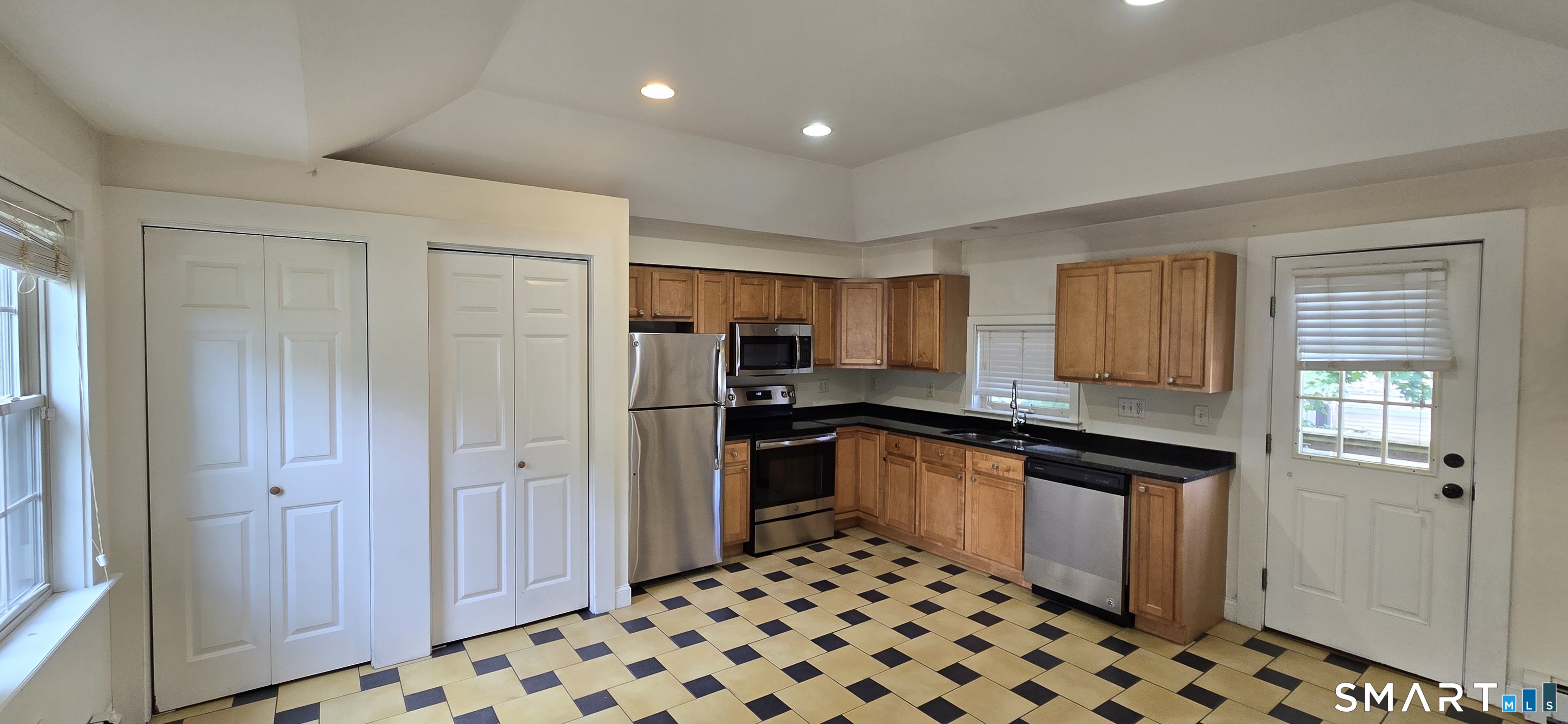 154 Washington Street Unit #1b