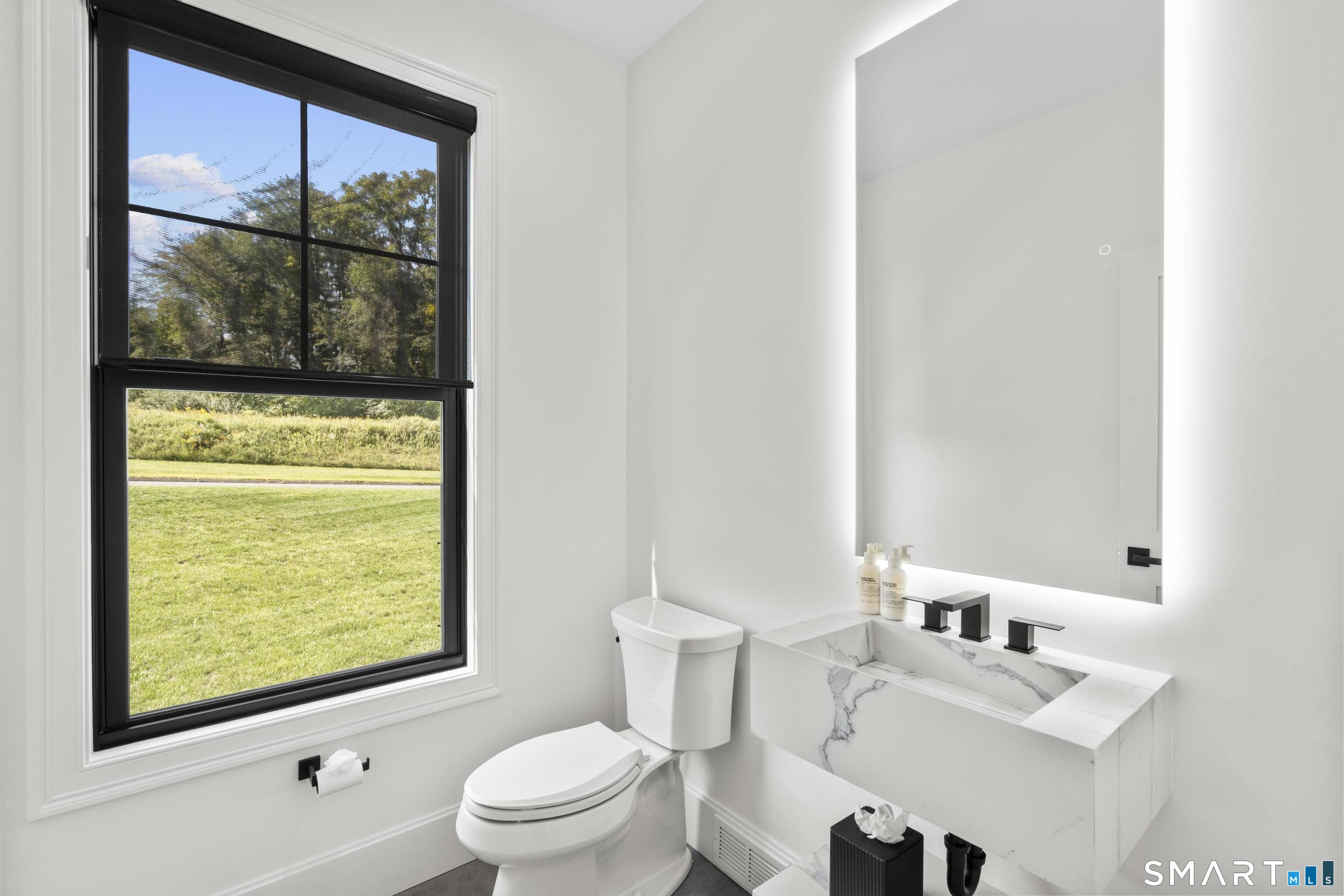 8 Holly Lane photo 23