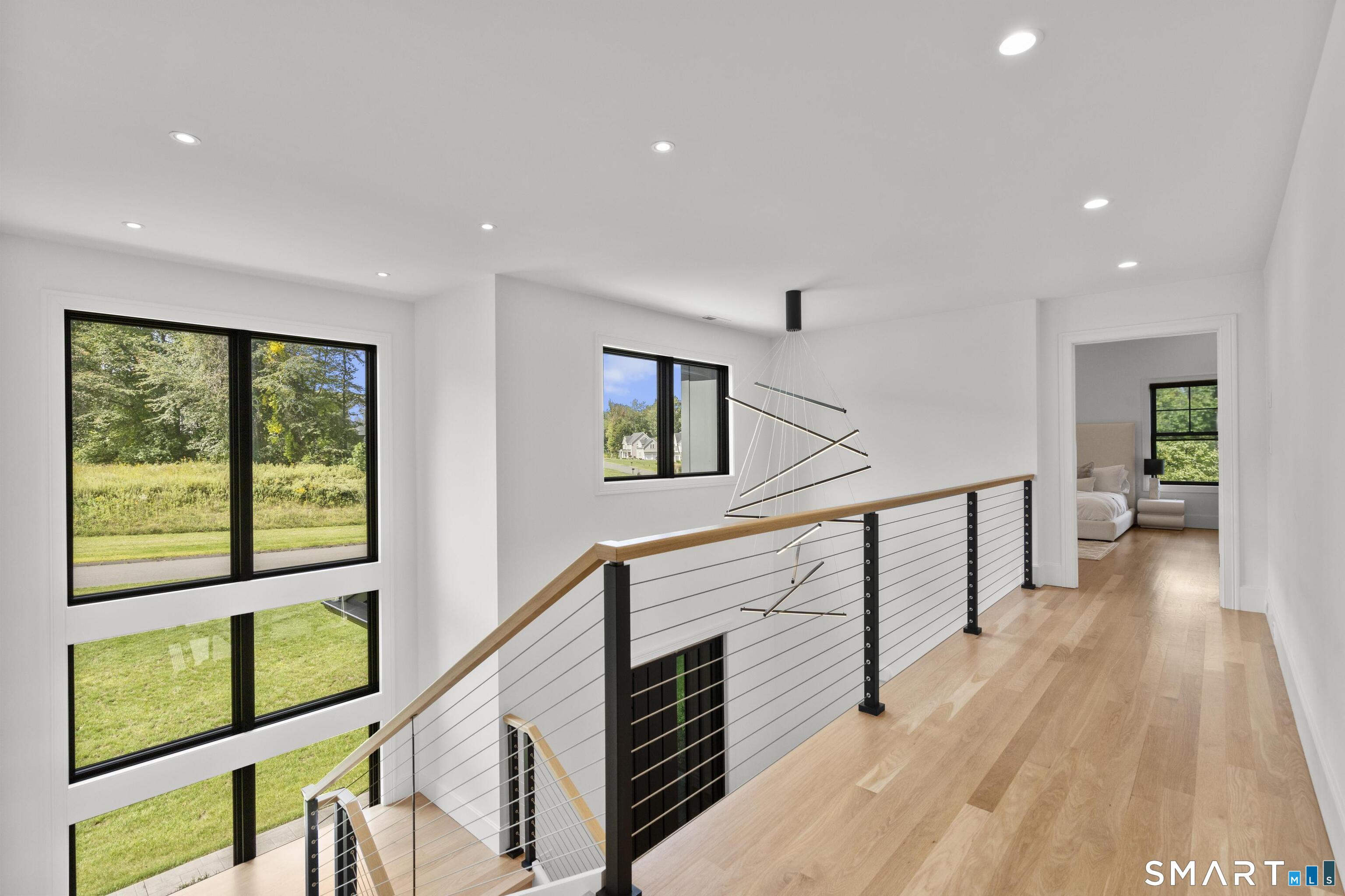 8 Holly Lane photo 24