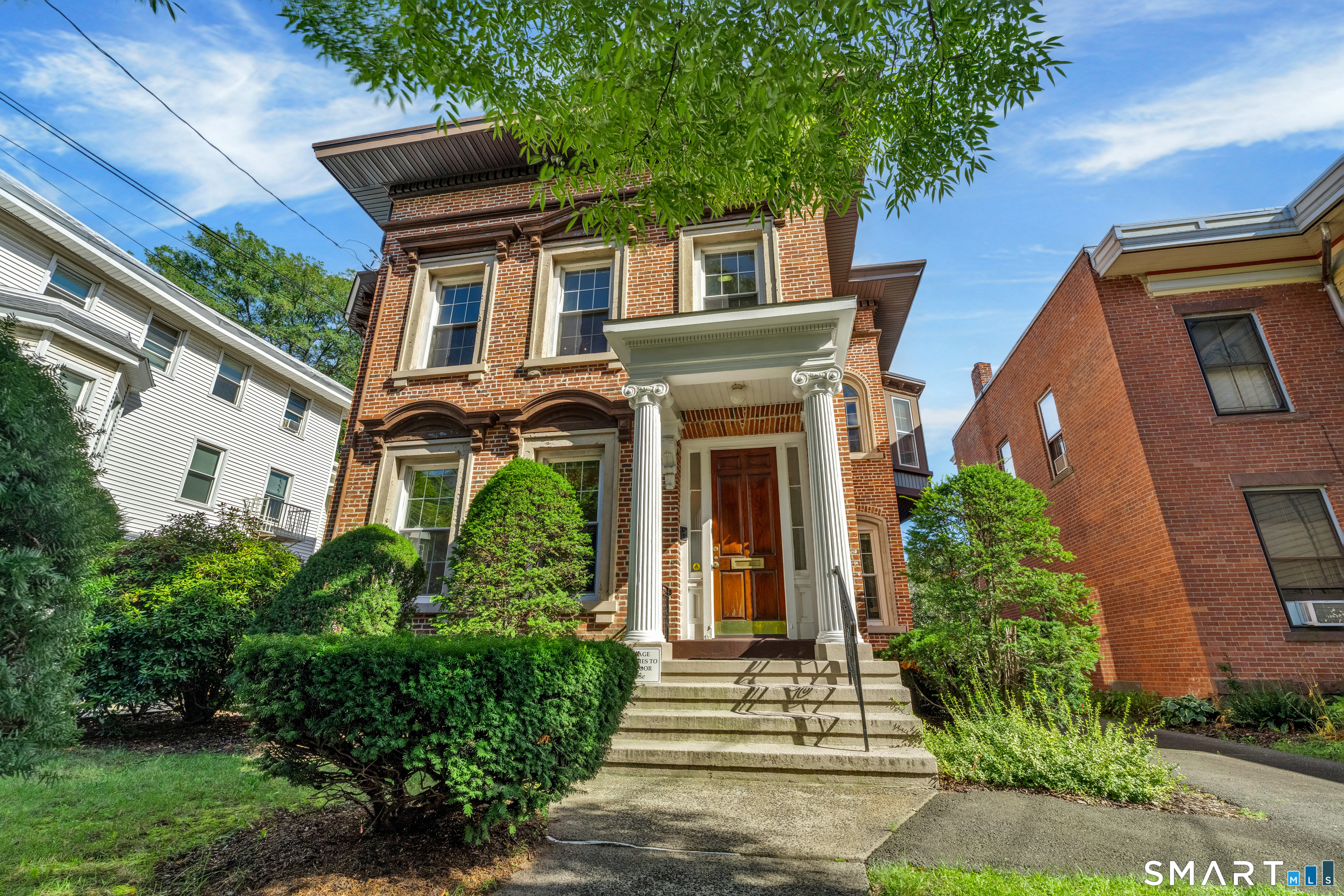 445 Orange Street photo 2