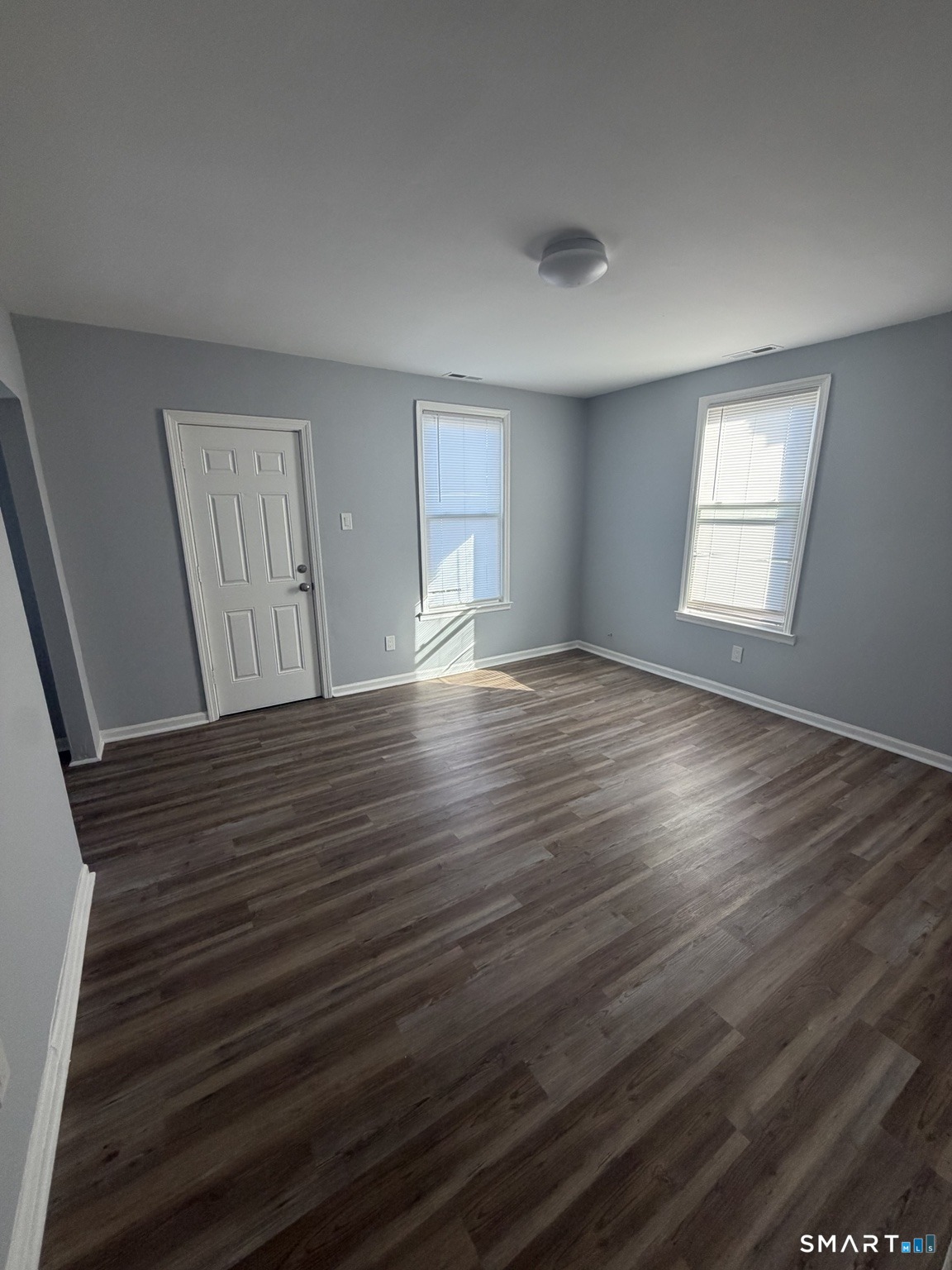229 Newfield Avenue photo 6