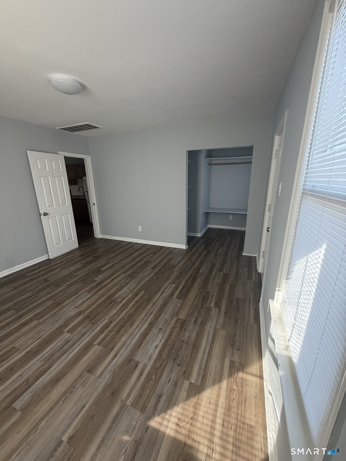 229 Newfield Avenue photo 7
