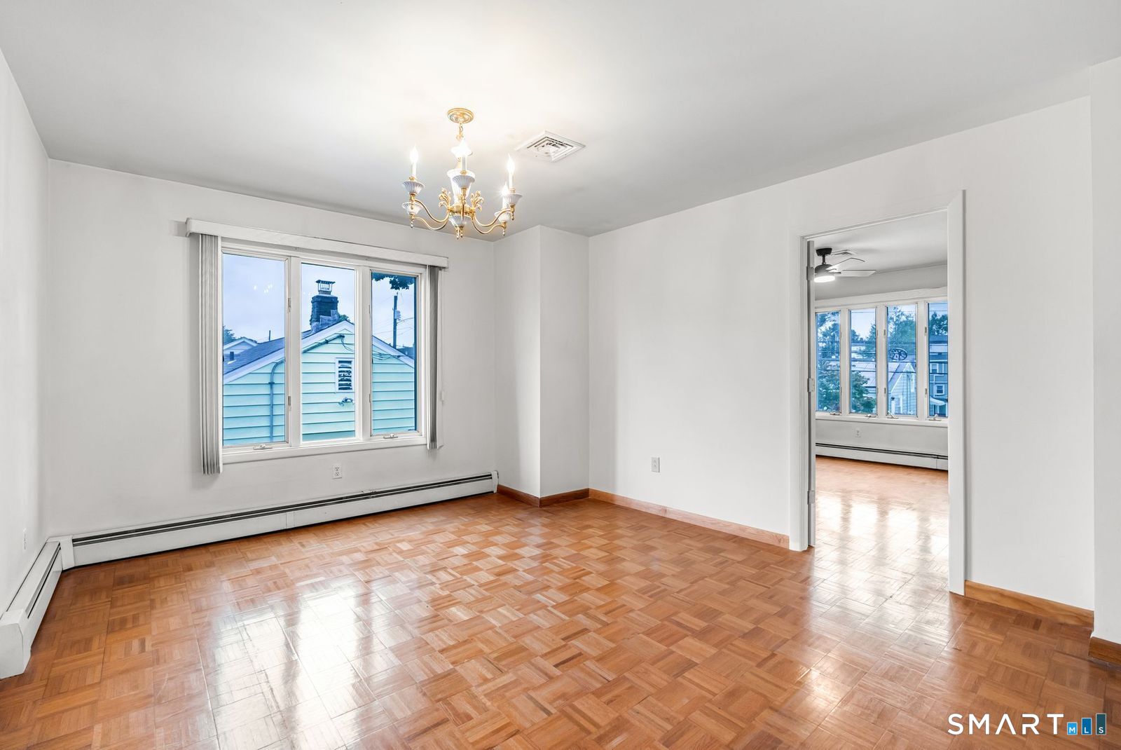 669 Queen Street Unit #2 photo 4