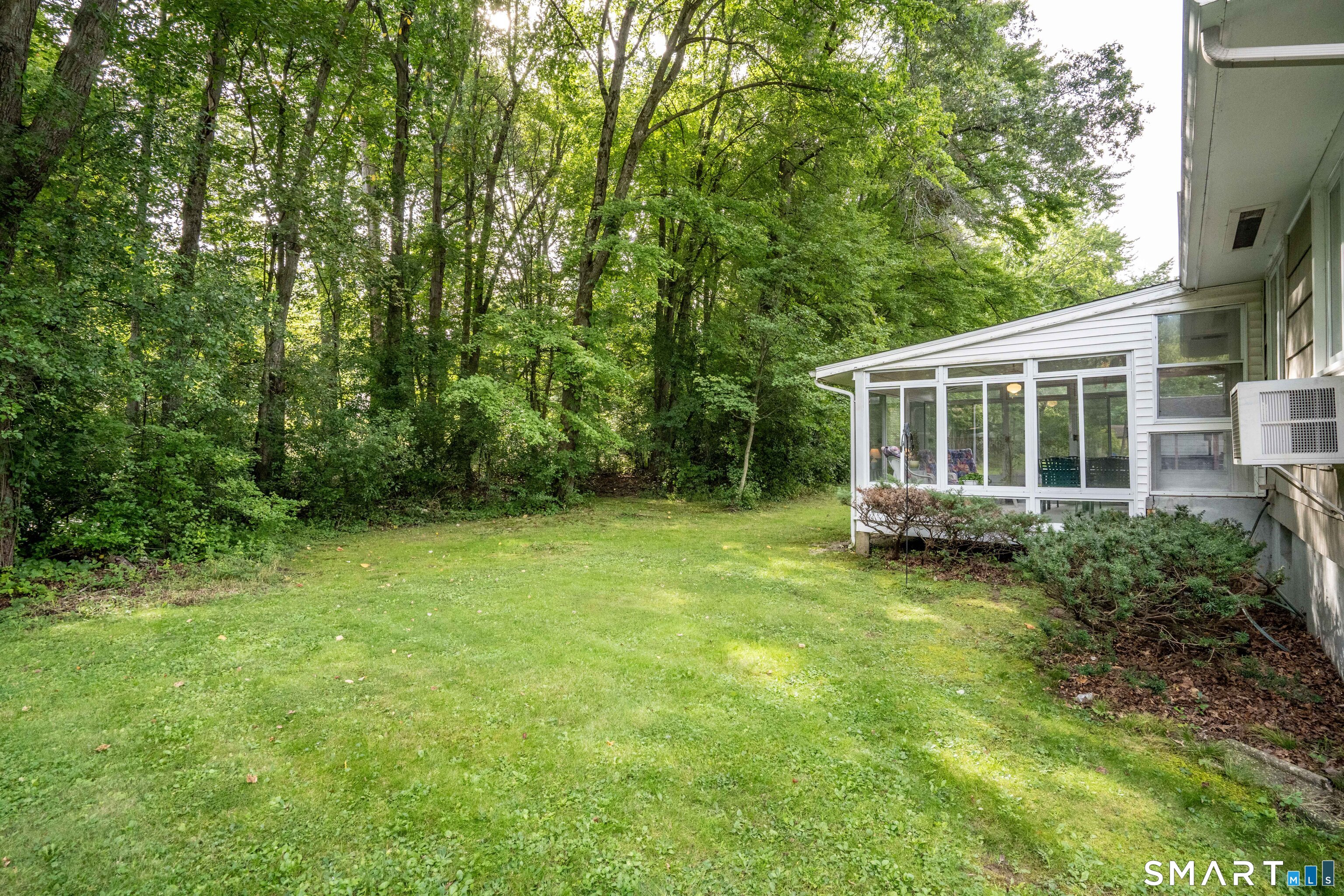 107 Northbrook Drive photo 34