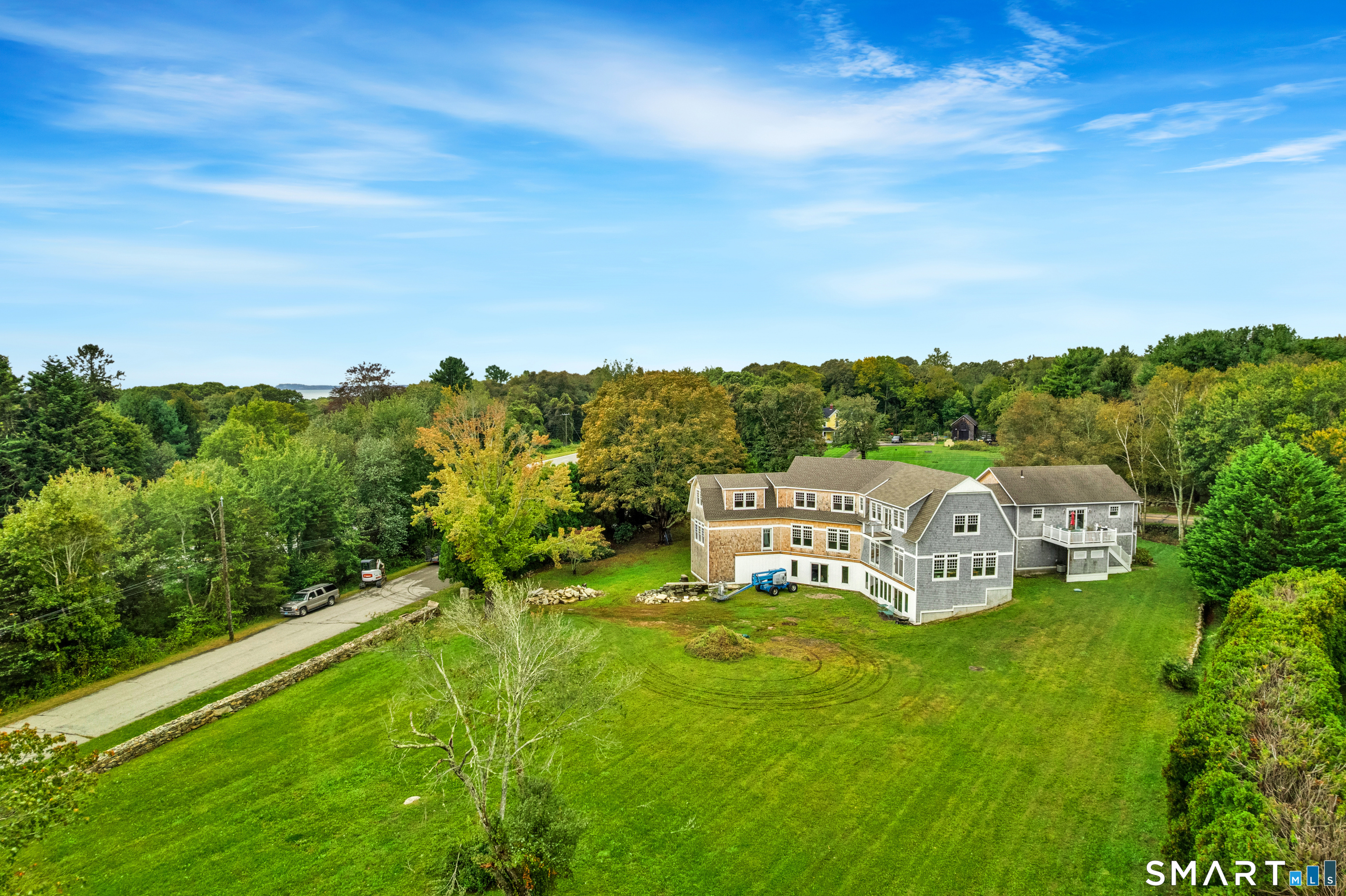 8 Montauk Avenue photo 11
