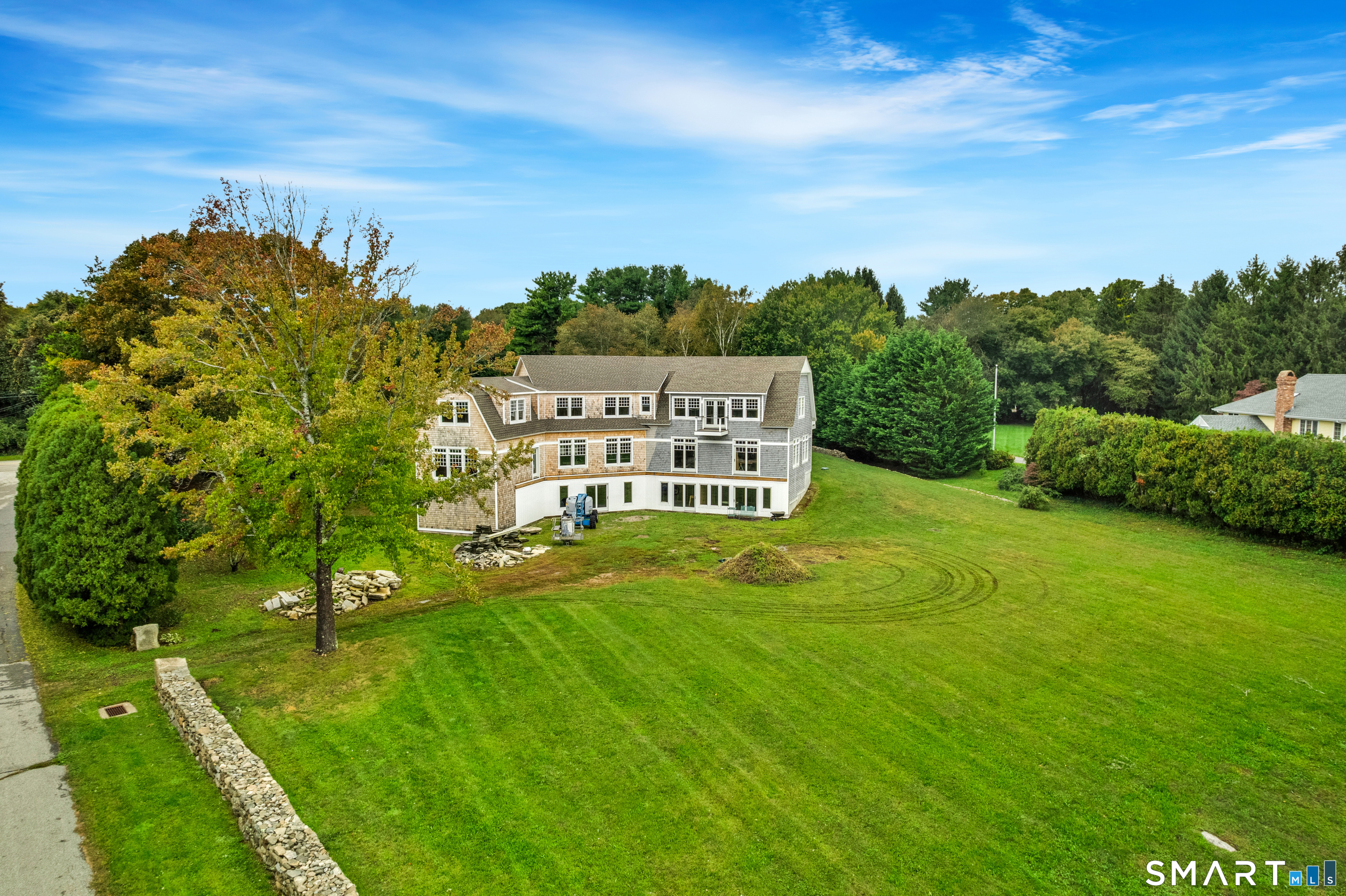 8 Montauk Avenue photo 13