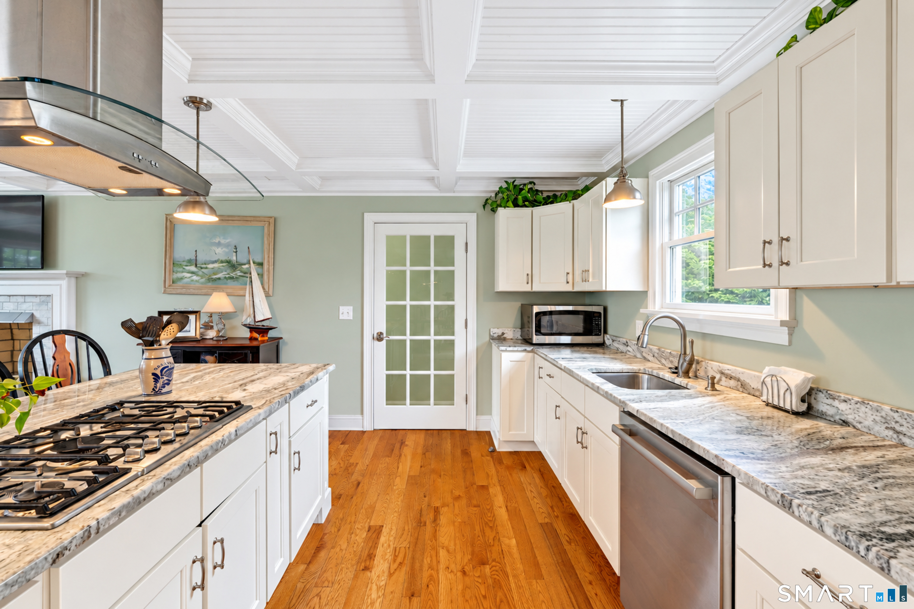 8 Montauk Avenue photo 23