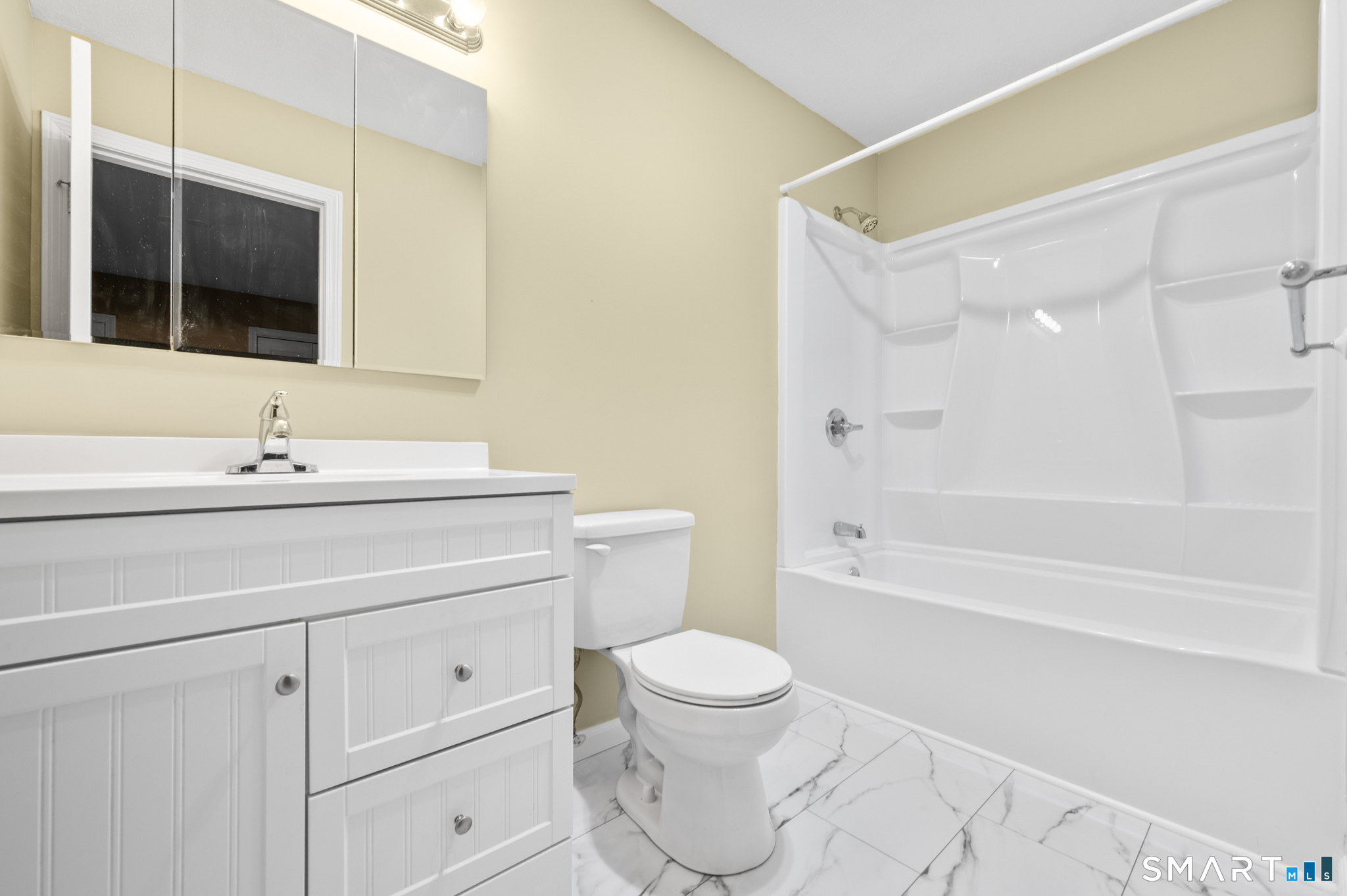 Each bedroom has it's own full bath