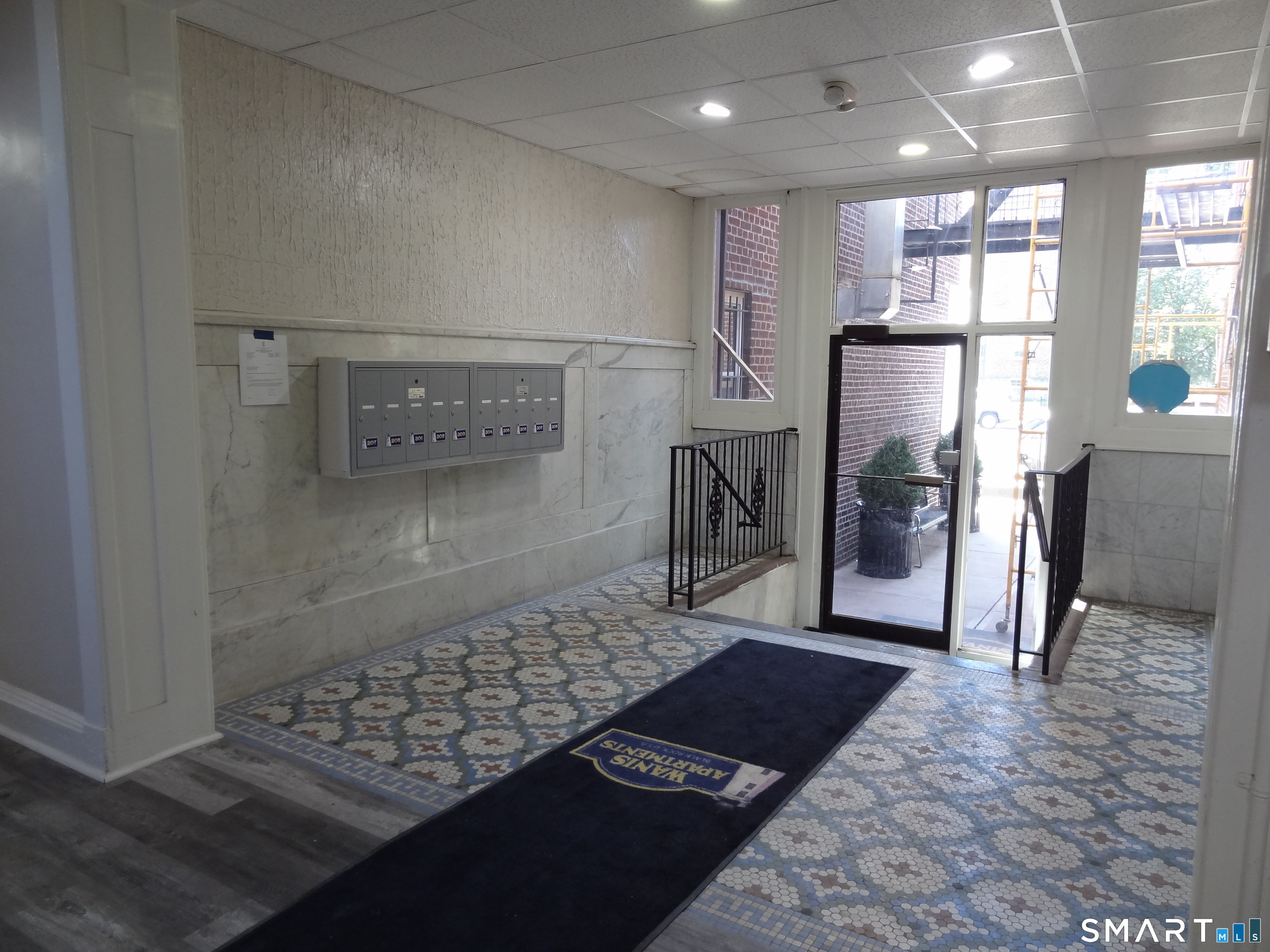 2806 Fairfield Avenue Unit #205 photo 14