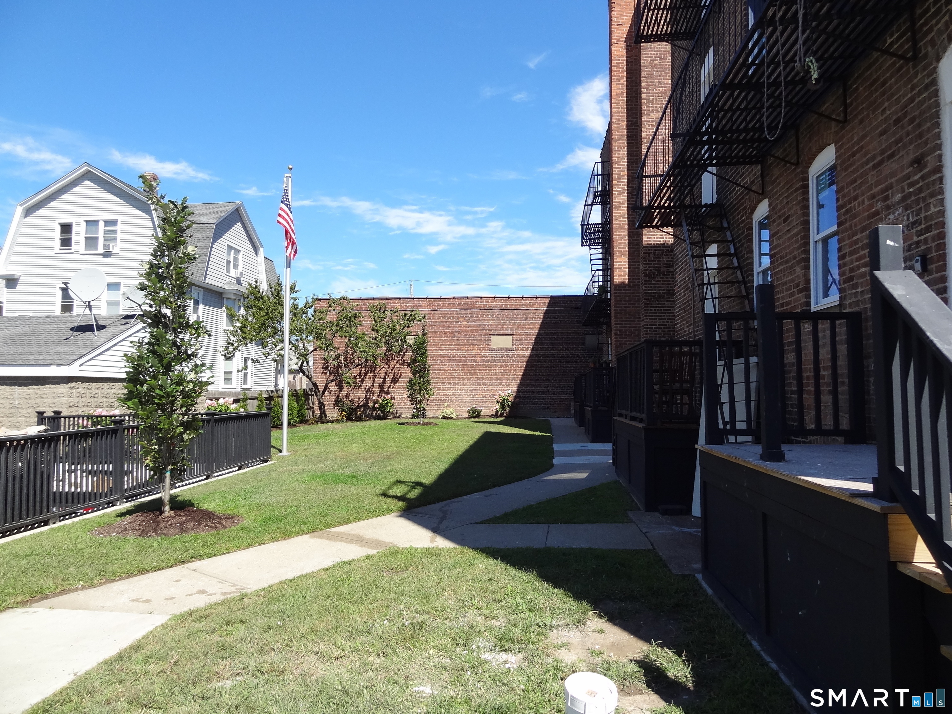 2806 Fairfield Avenue Unit #205 photo 19