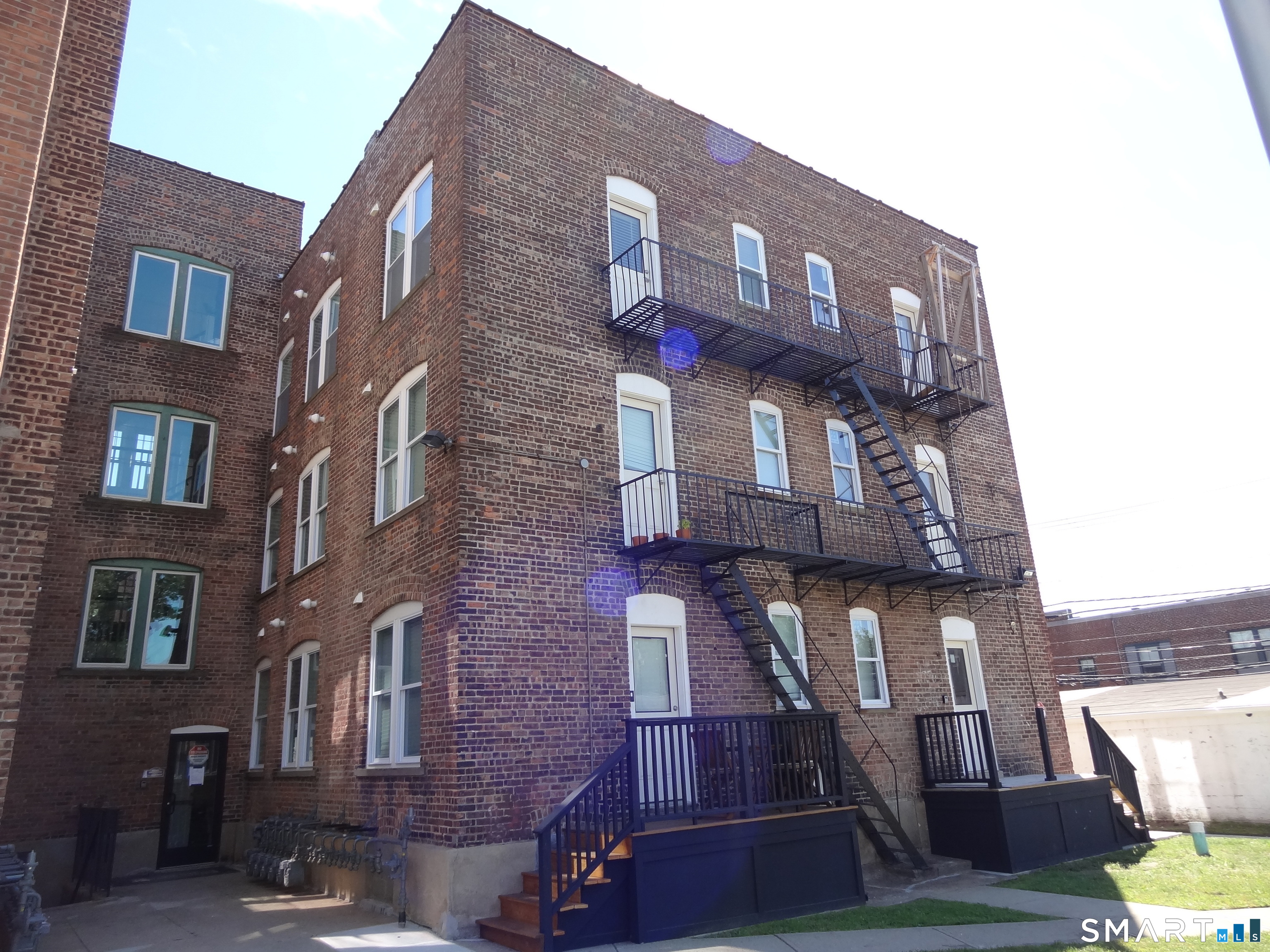 2806 Fairfield Avenue Unit #205 photo 21