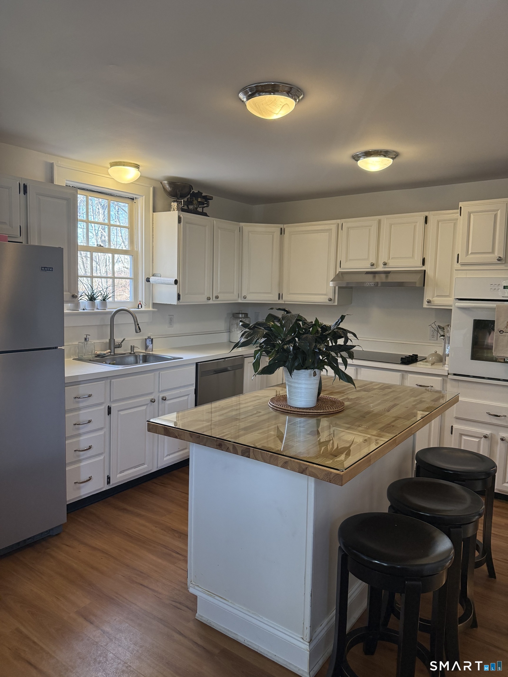 174A Post Road West, Westport, Connecticut photo 2