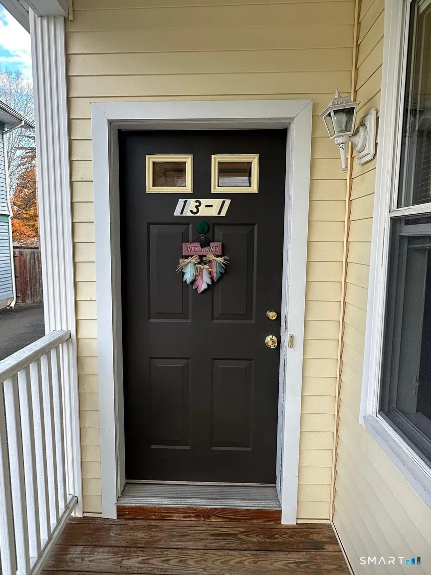 13 Forest Avenue photo 2