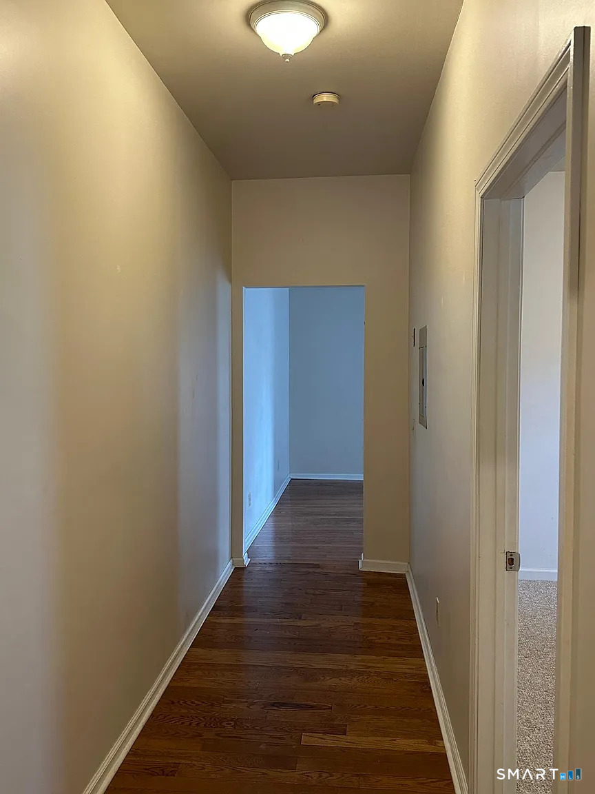 13 Forest Avenue photo 3