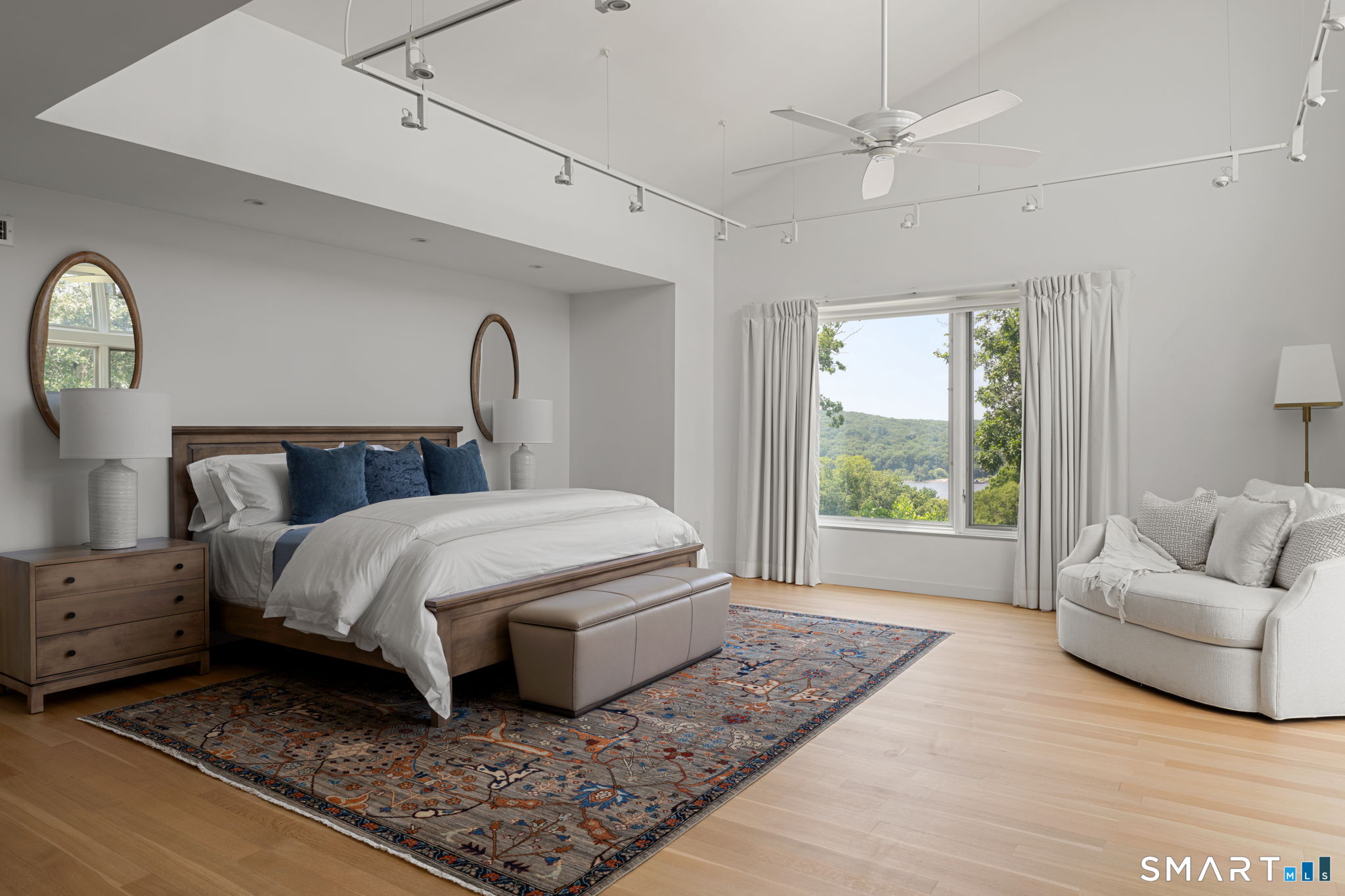 2nd floor bedroom (was previously the art studio)