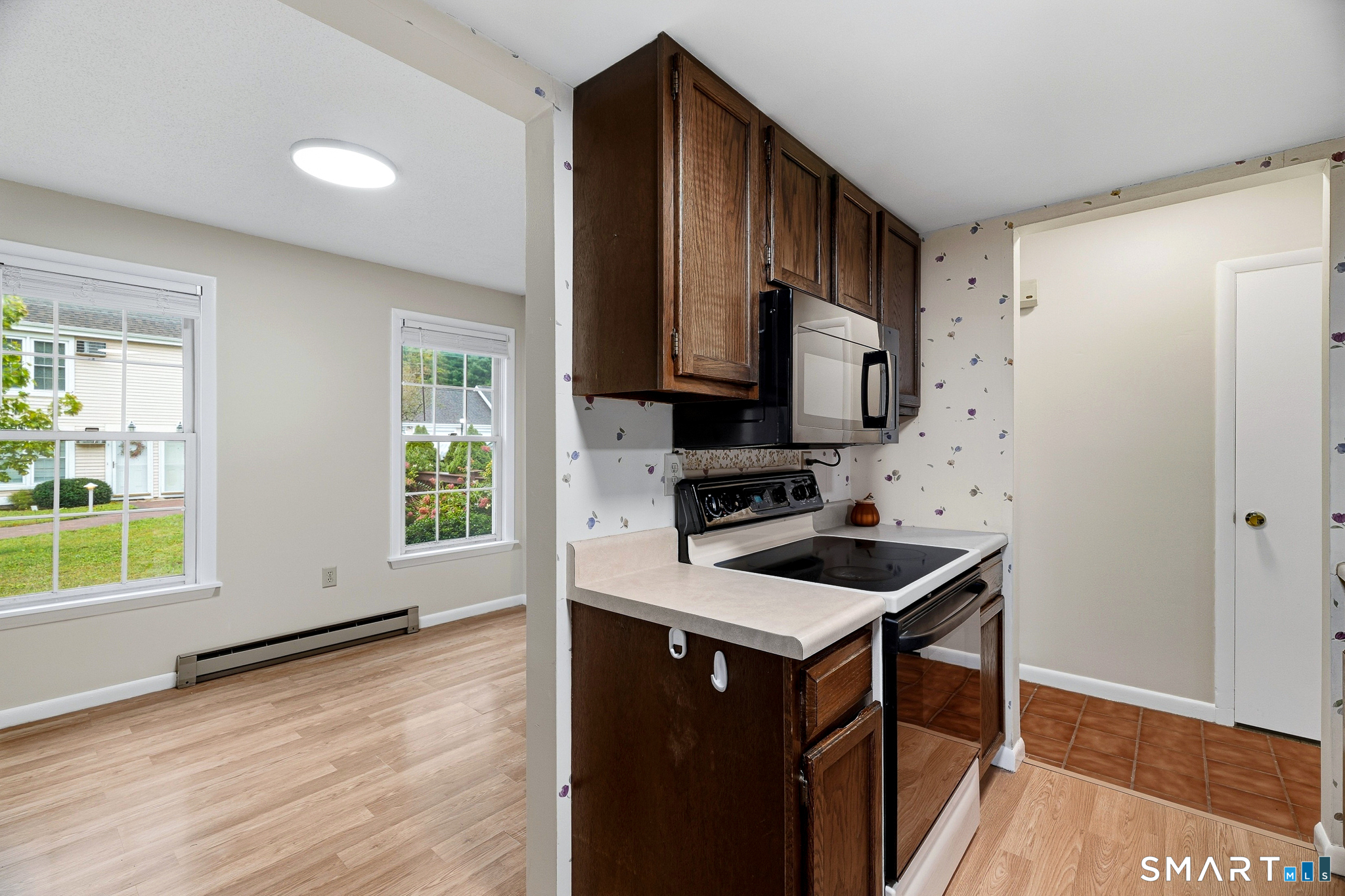 54 Rope Ferry Road, #A15, Jordan Village, Waterford, CT 06385