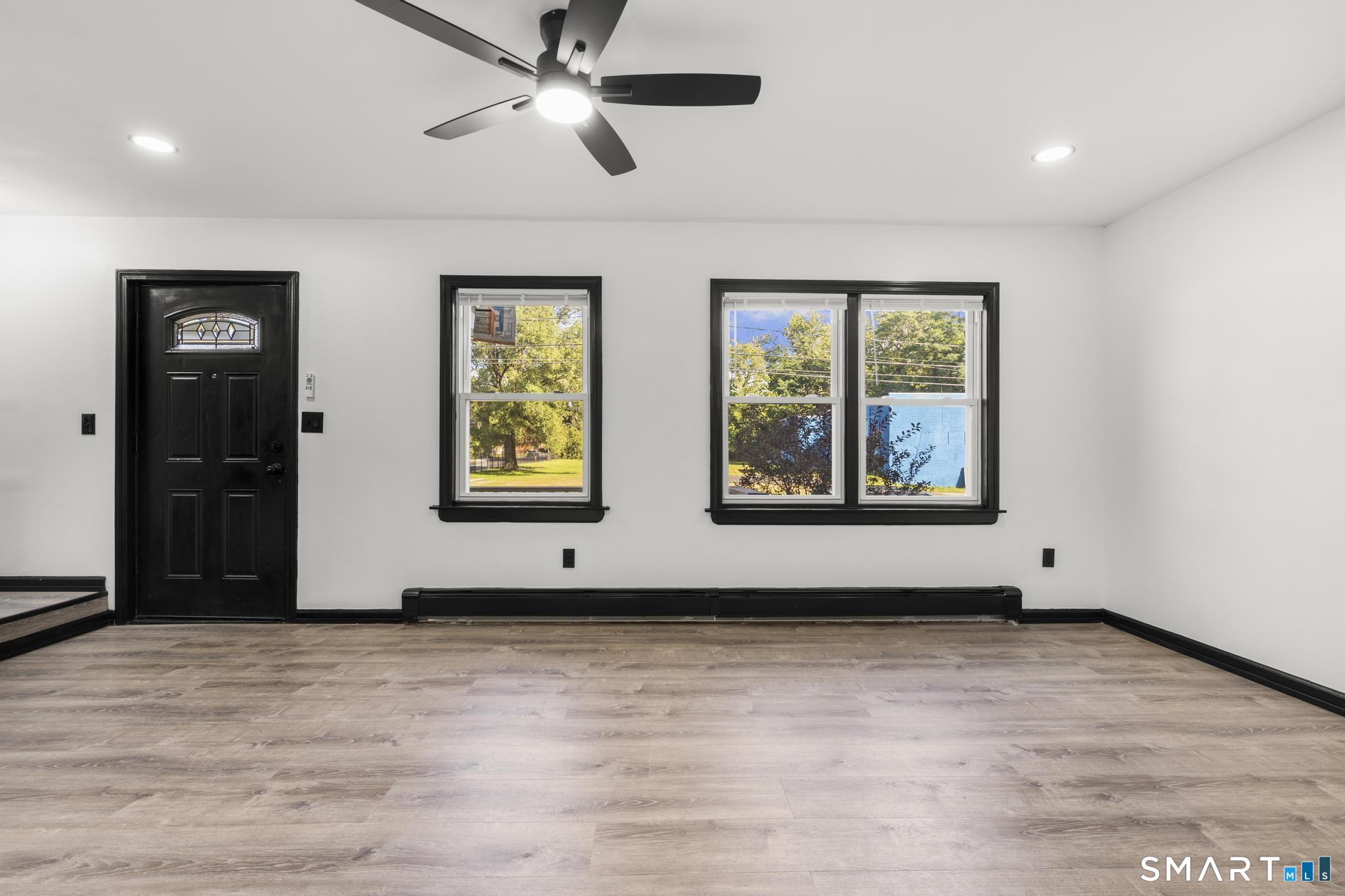 571 Garden Street photo 9