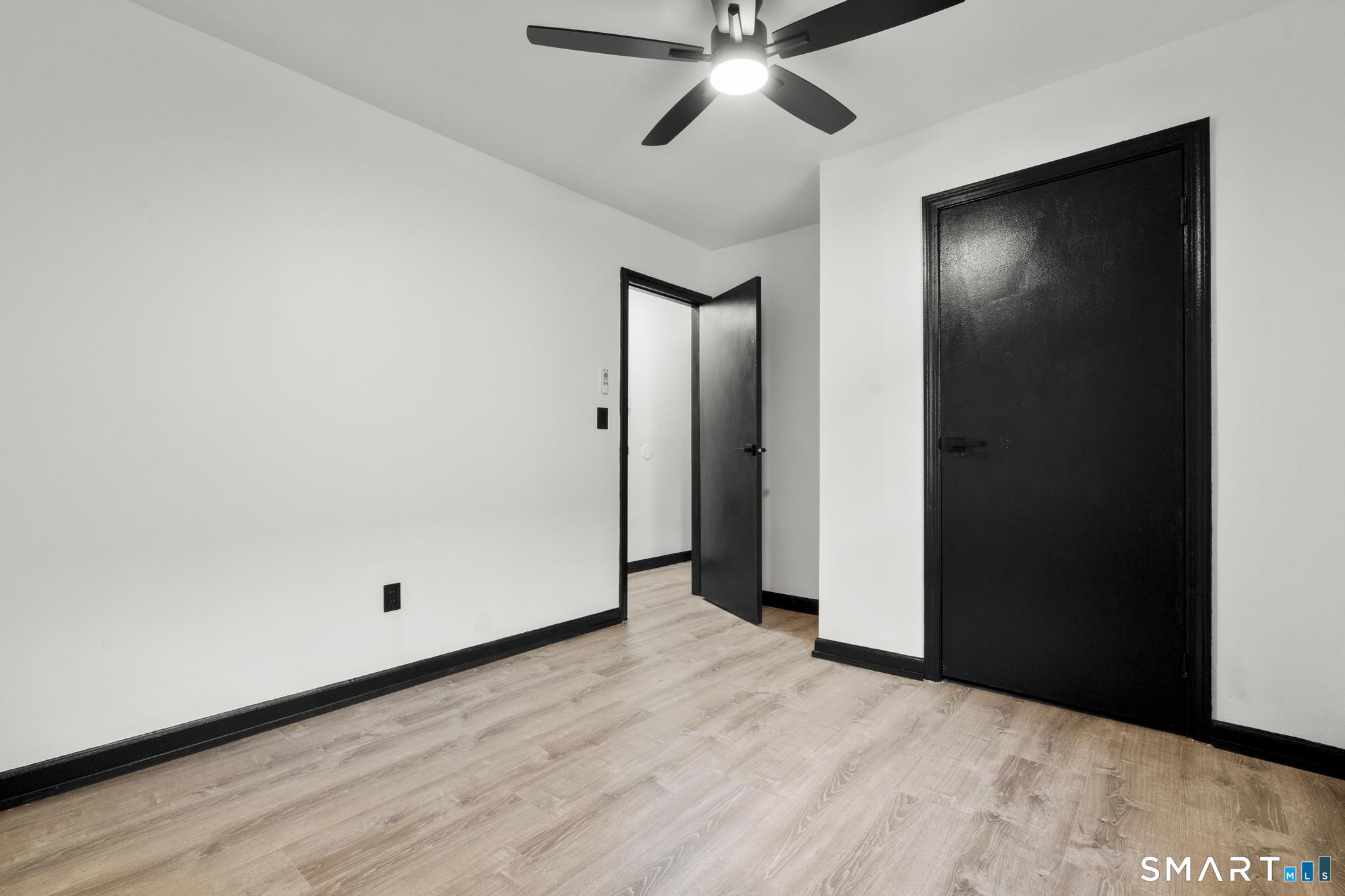 571 Garden Street photo 20