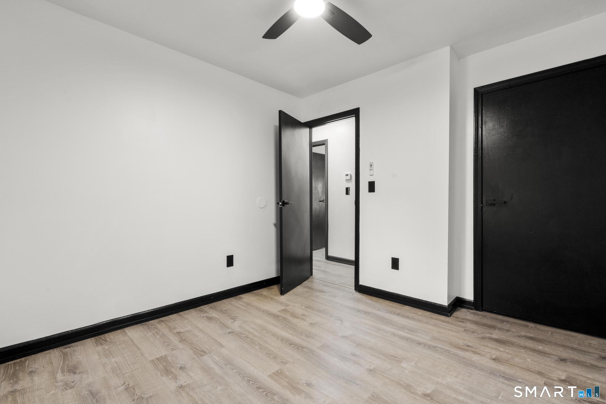 571 Garden Street photo 15