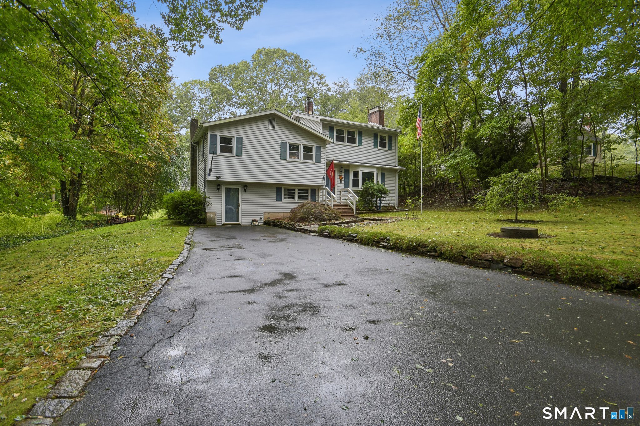 15 Hunters Path, Clinton, CT 06413