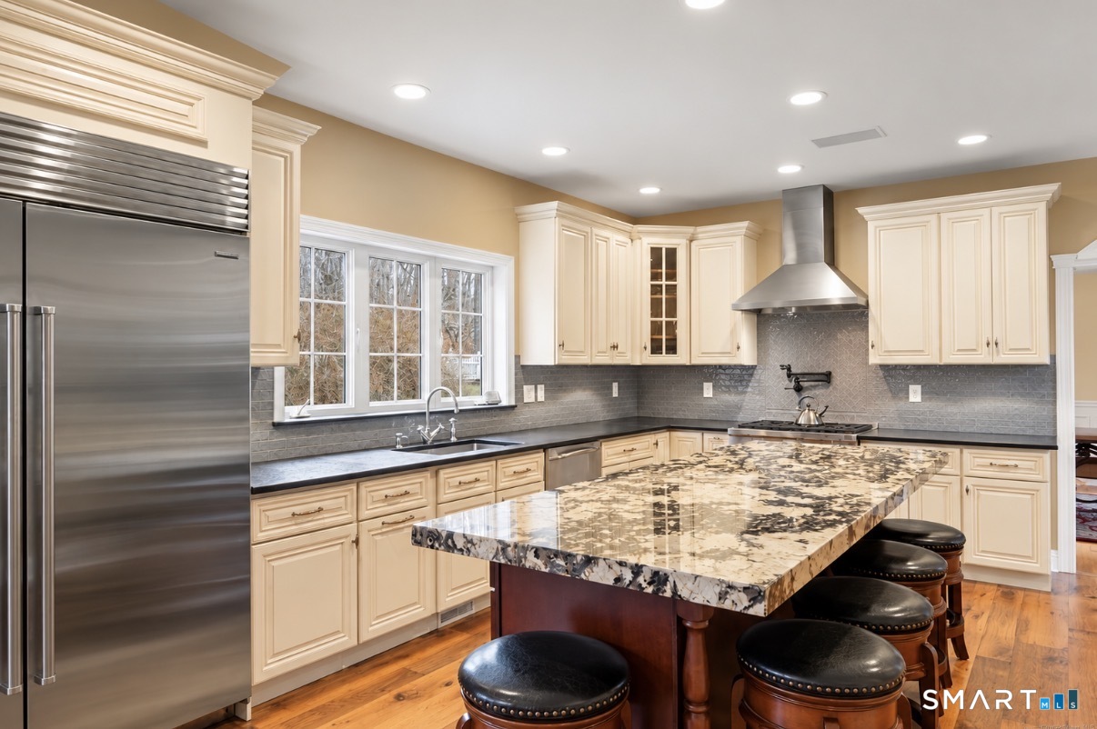 15 Wedgewood Court photo 12