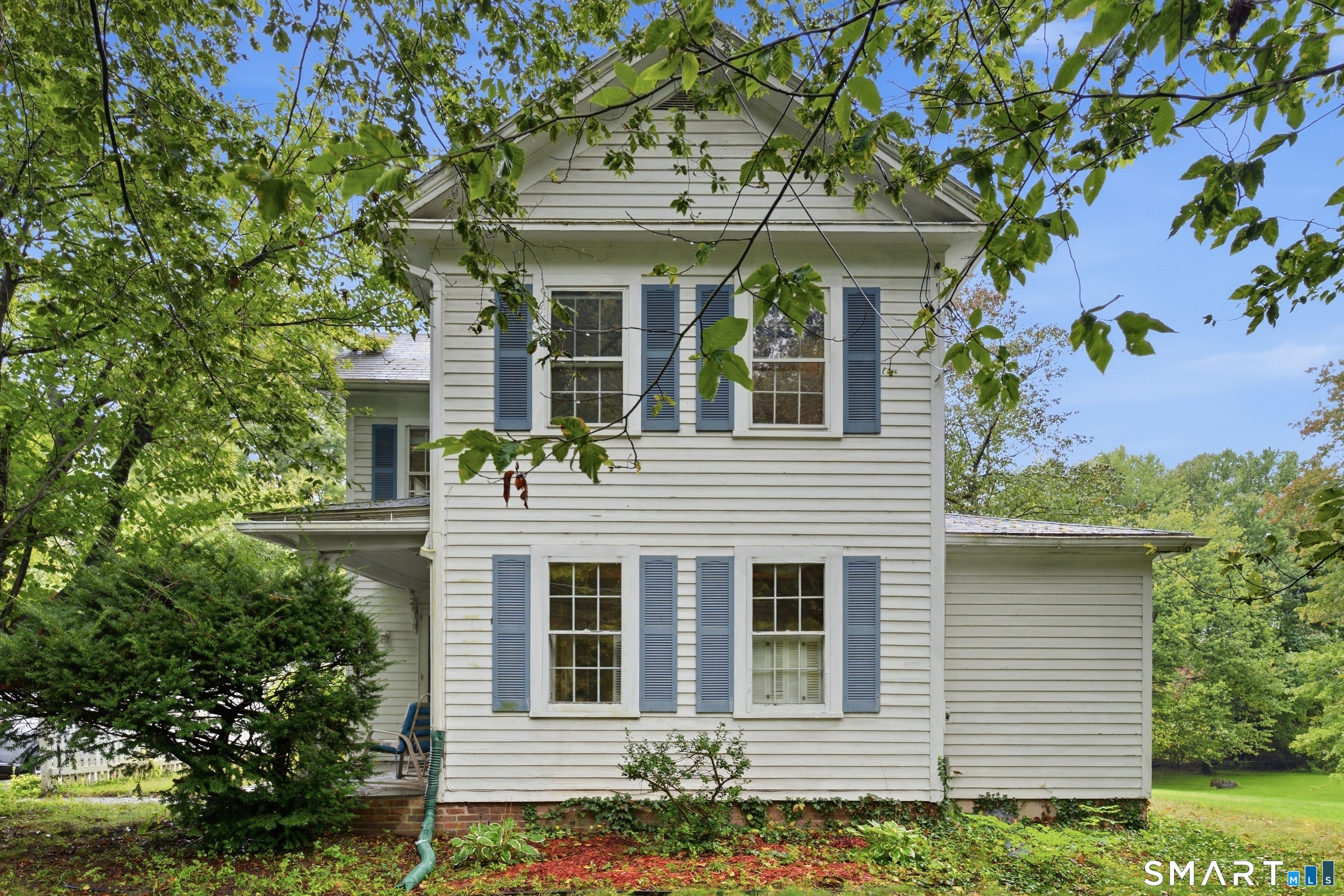 1823 Mountain Road